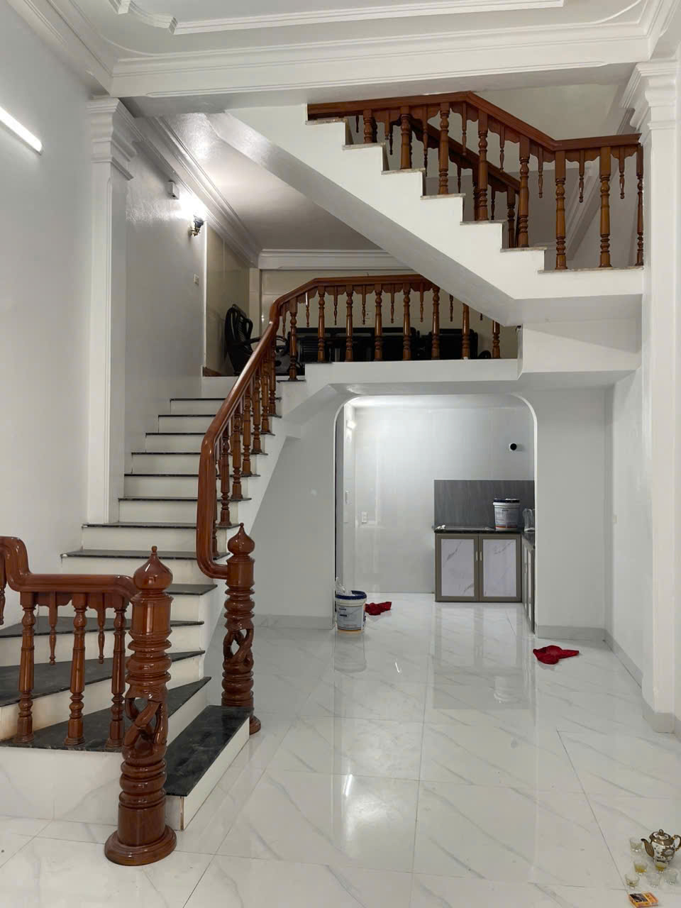 Nhà 3.5 tầng gần Chợ Tây Thành - dt ~50m2, mt 4.05m nở hậu, ngõ ô tô chỉ cách Nguyễn Trãi 15m