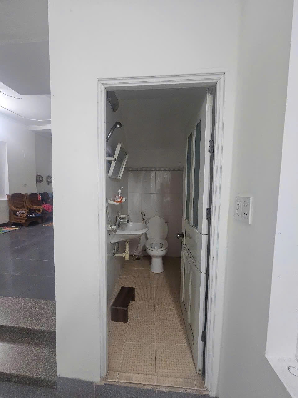 Bán nhà 3 tầng 88m2 trung tâm Hạc Thành - ô tô tránh - nở hậu đẹp - giá 4,x tỷ