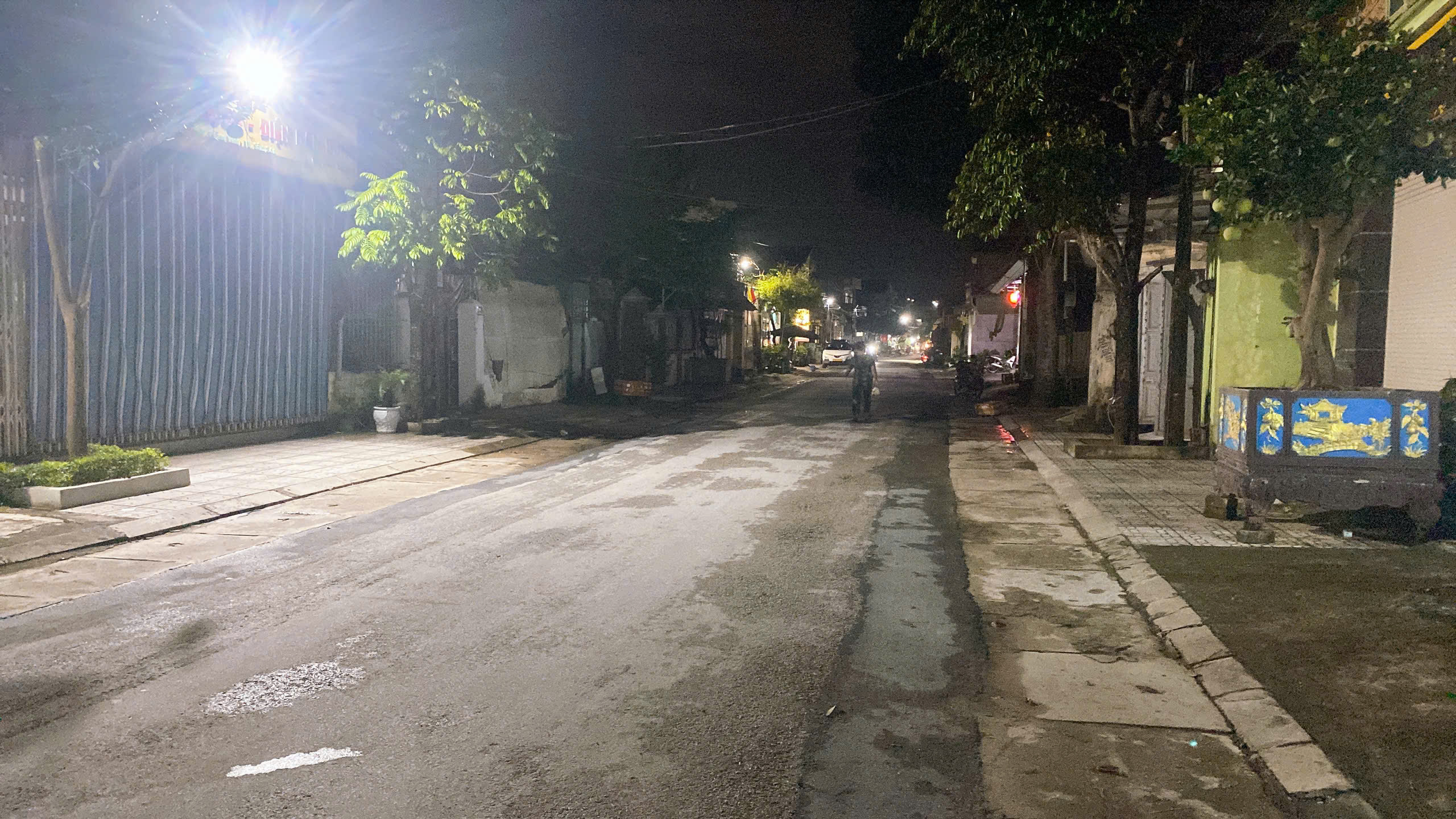 Bán 2 lô đất biển nam Sầm Sơn - 170m²/lô - 2 mặt tiền - cách biển 150m - giá 21tr/m²