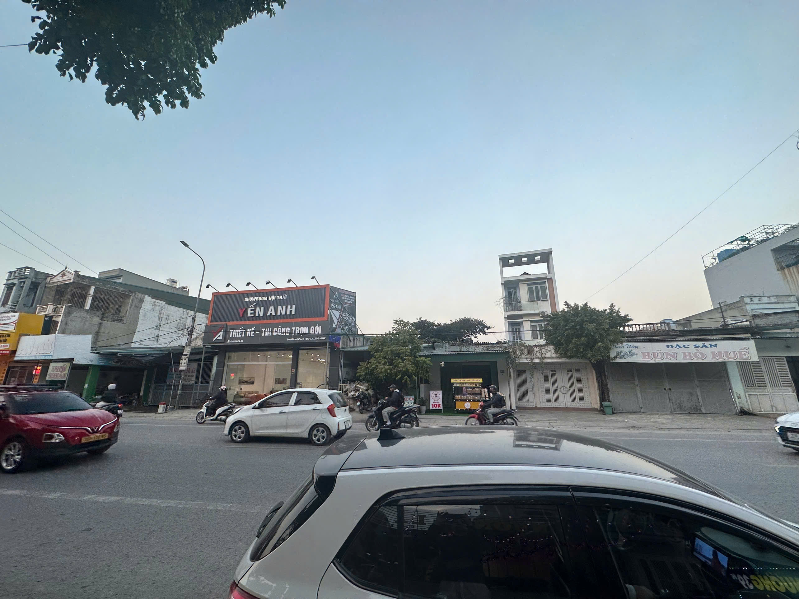 Đất mặt đường Lê Lai 100m2 - tặng nhà sẵn ở - vị trí kinh doanh cực tốt giá 6tyxx