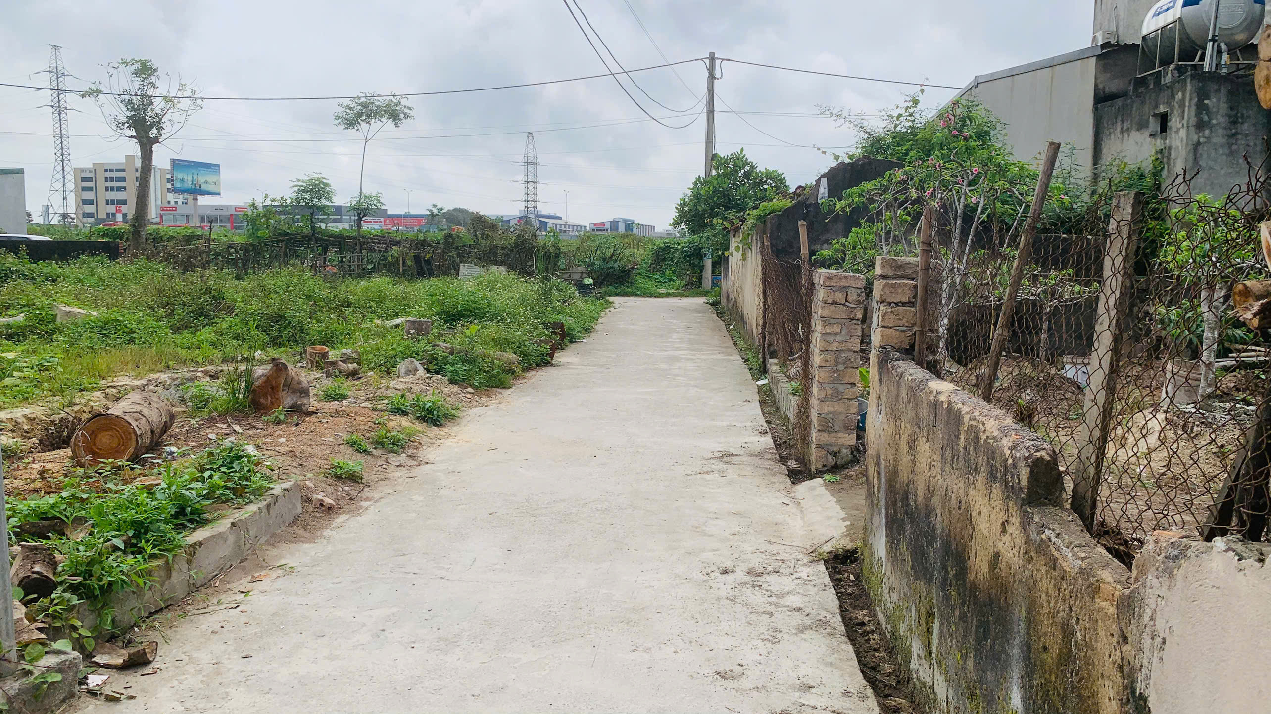 Nhà 2 tầng 60m2 Thành Mai gần Aeon Mall - ô tô vào tận nhà, giá hơn 2.5 tỷ