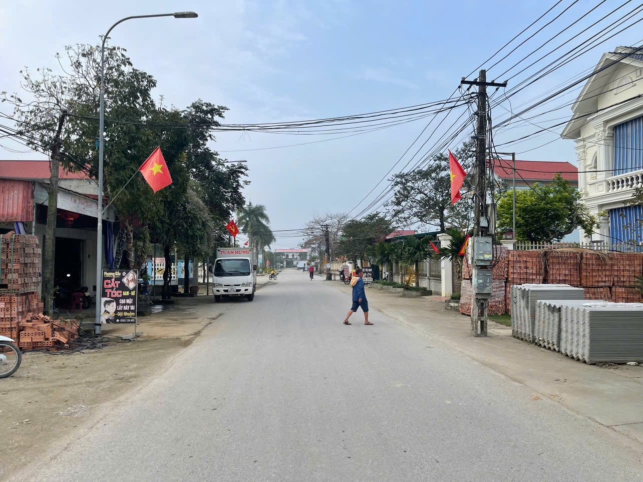 Bán đất mbqh thôn Phúc Tâm Quảng Vọng Quảng Xương 120m2 mặt tiền 6m đường 16m giá 590 triệu