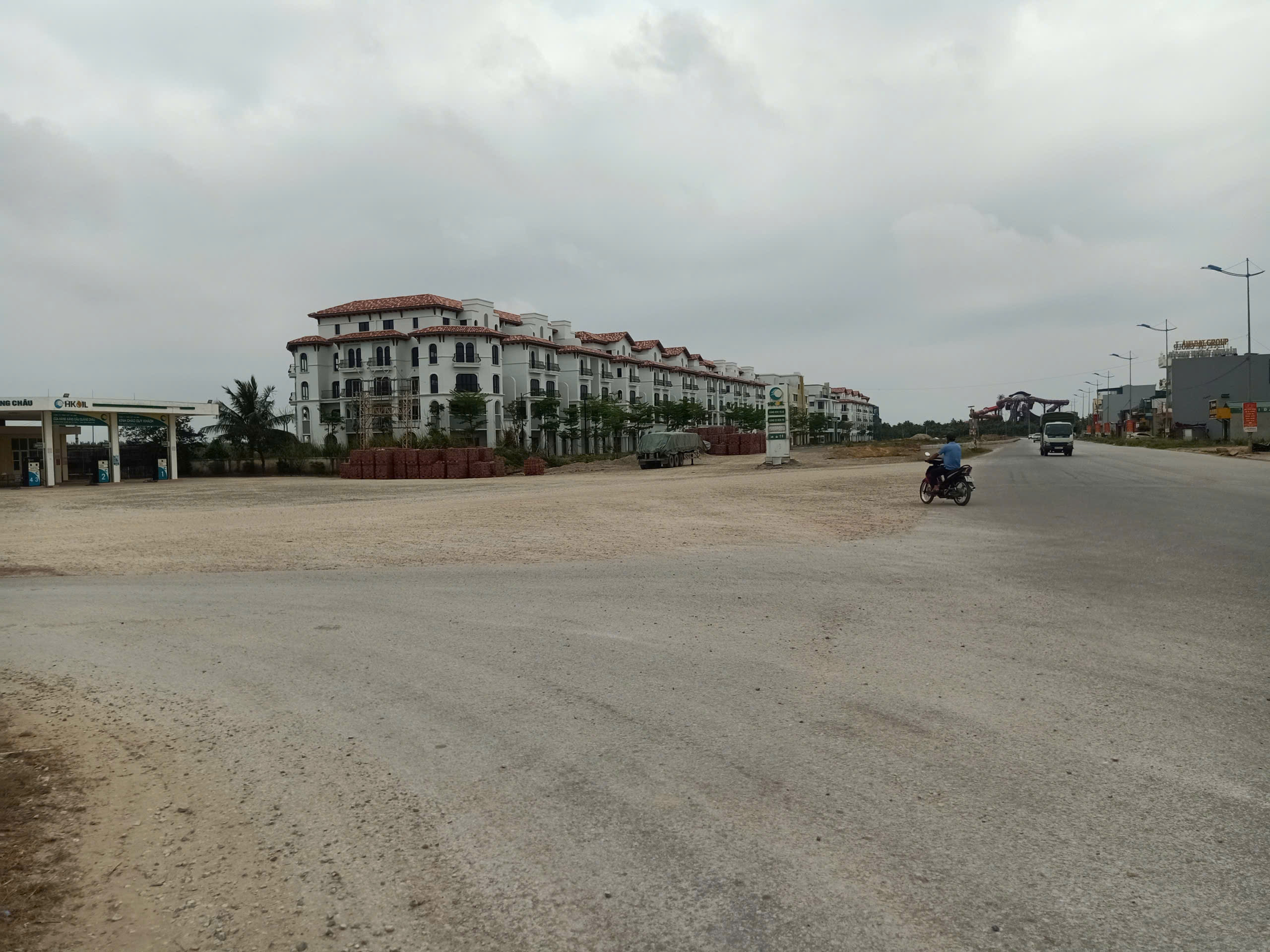 Lô đất 90m² cạnh Sun World Sầm Sơn - gần đại lộ Nam Sông Mã, giá hơn 1 tỷ, tiềm năng tăng mạnh