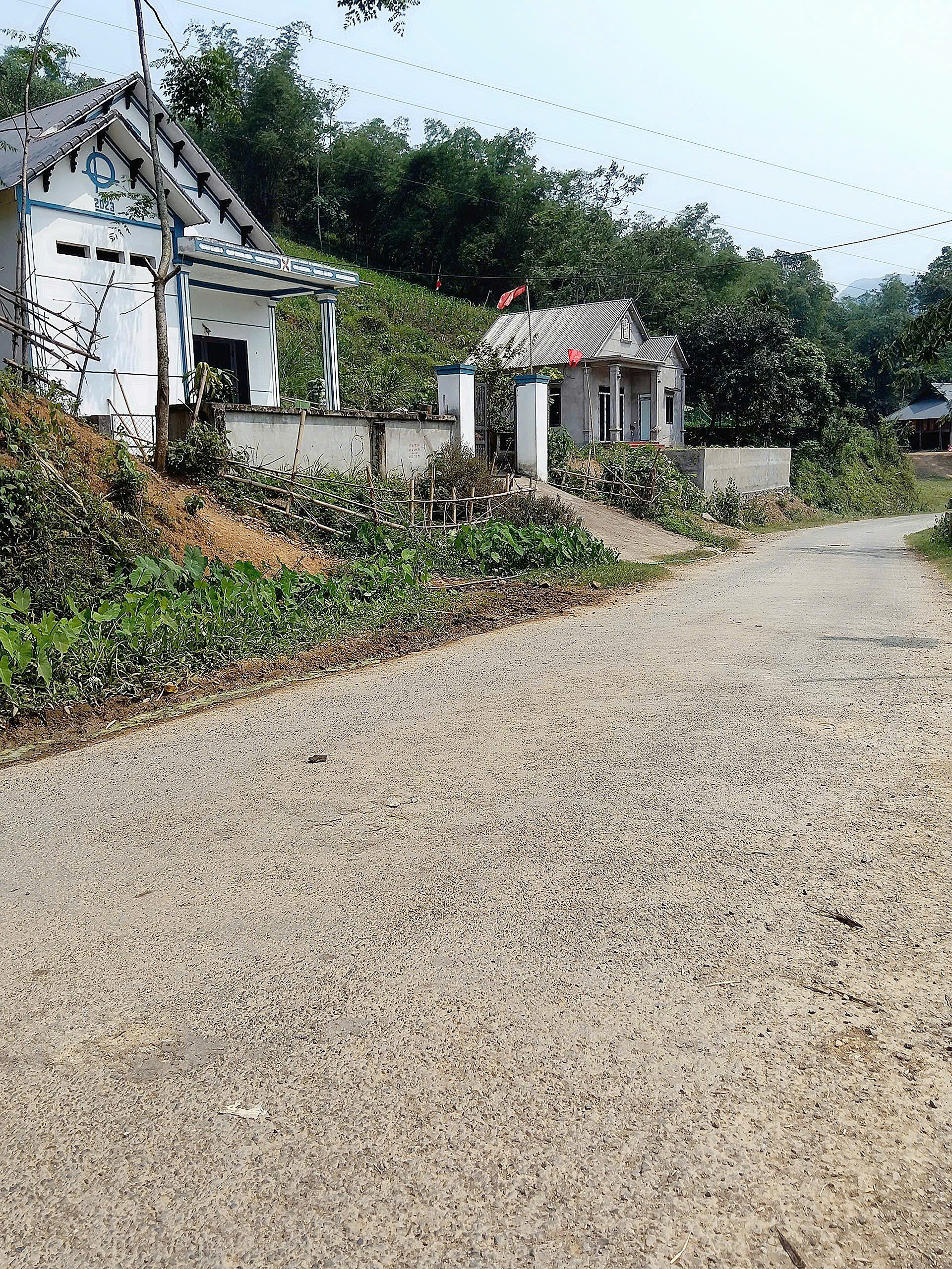 Bán đất Điền Quang Bá Thước 1200m2 - 750m2 đất ở, view suối, mặt đường 30m giá 790 triệu