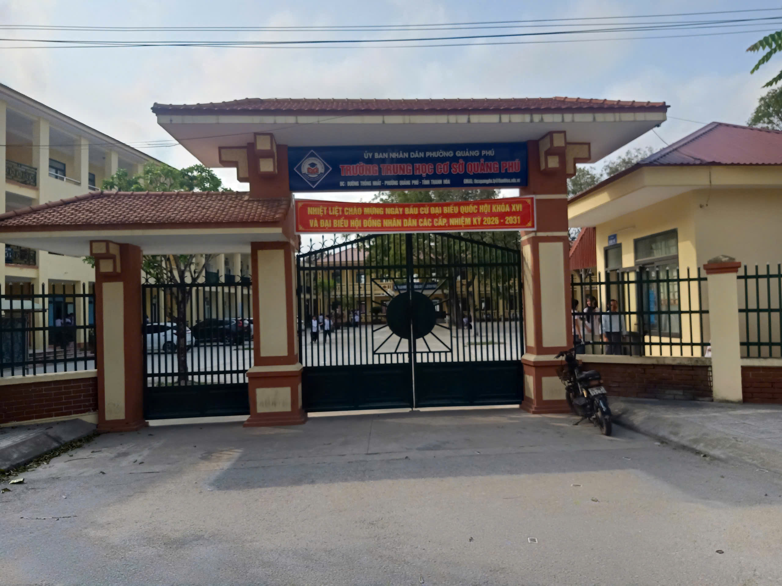 Đất Quảng Phú 120m2 mặt tiền 6.5m trục chính, giá 2.x tỷ - vị trí trung tâm hiếm