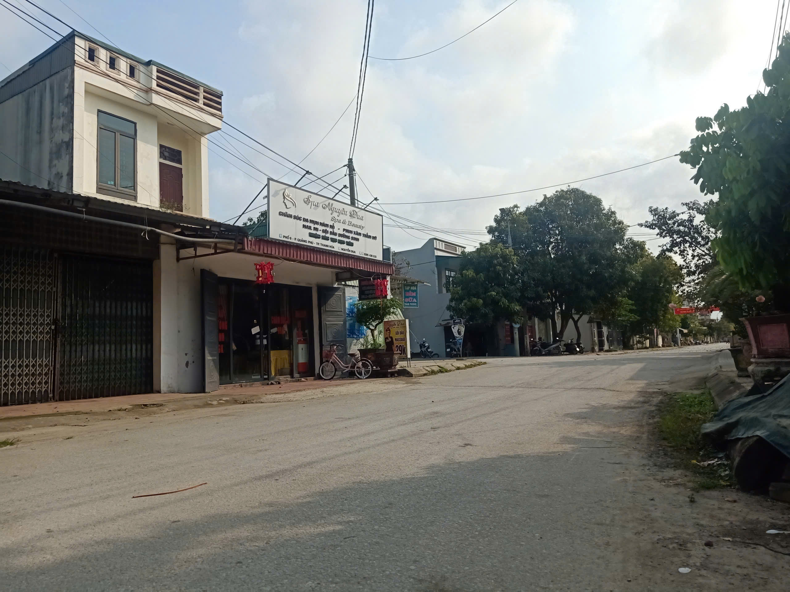 Đất Quảng Phú 120m2 mặt tiền 6.5m trục chính, giá 2.x tỷ - vị trí trung tâm hiếm