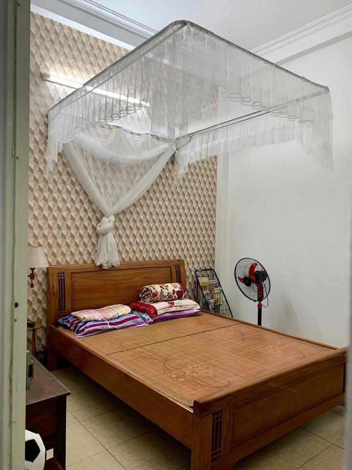 Bán nhà 2 tầng phường Đông Vệ tp Thanh Hóa - gần 120m², mt 5m, đường 7.5m vỉa hè 3m, hướng Đông Nam