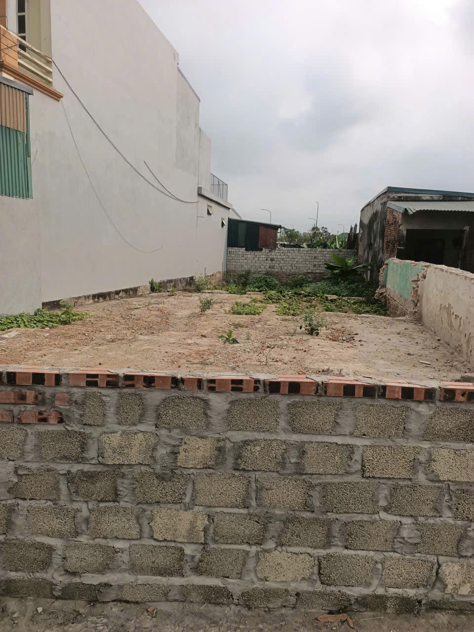 Bán đất phố 8 - đường Yết Kiêu | dt 225,4m² | mt 8m | giá 2,5 tỷ