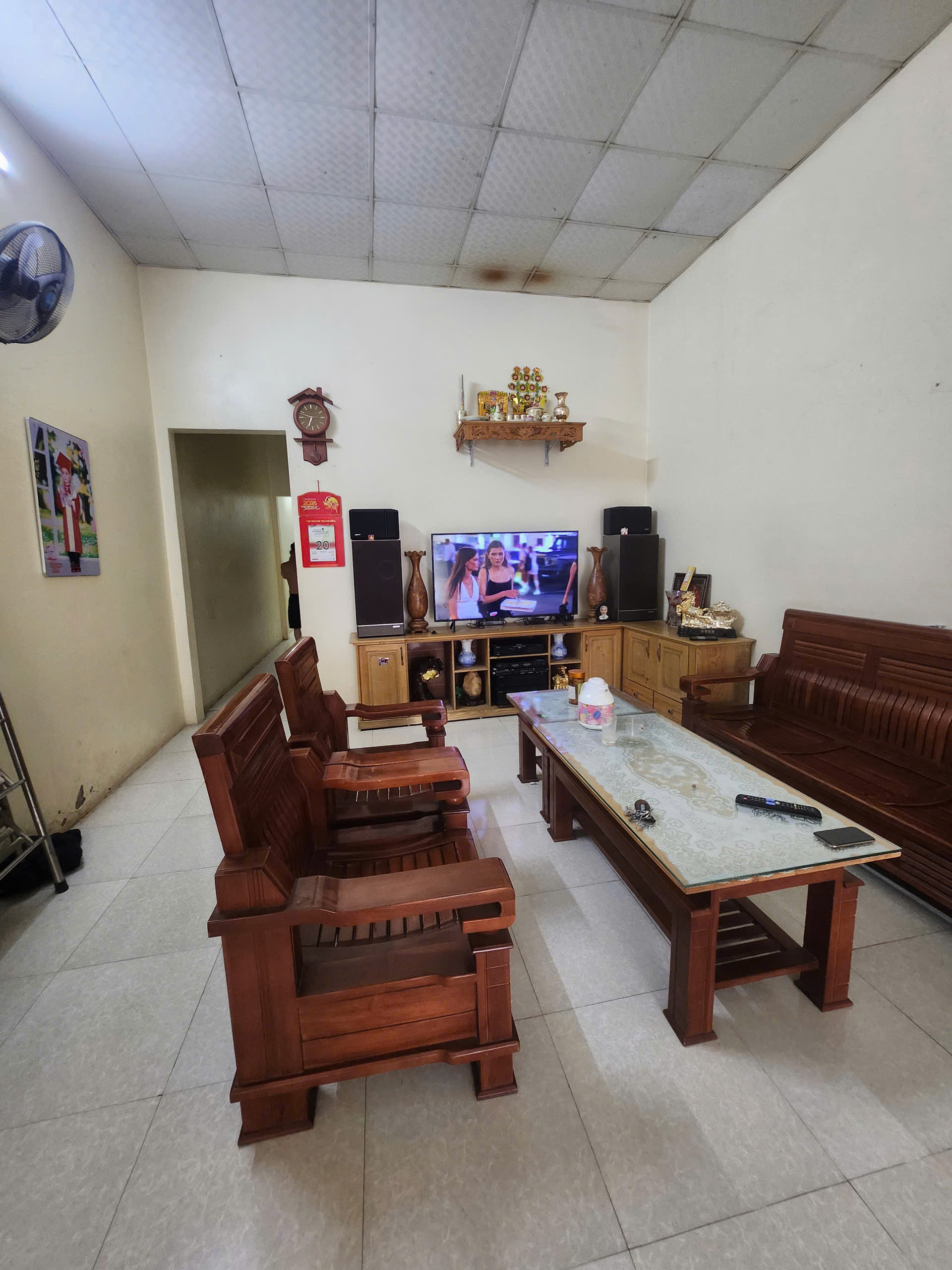 Bán đất tặng nhà cấp 4 125,7m² gần Chợ Vườn Hoa - mt 4,1m - kinh doanh tốt