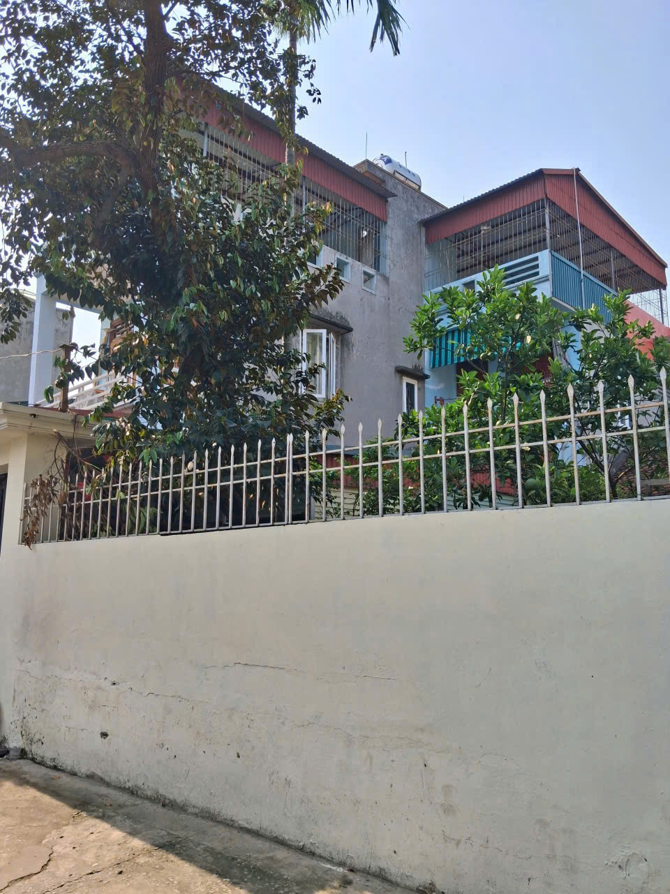 Bán nhà 2 tầng 1 tum lô góc đầu ve Bào Ngoại - Lê Lai, dt 133m², mt ~8m, ô tô vào tận nhà