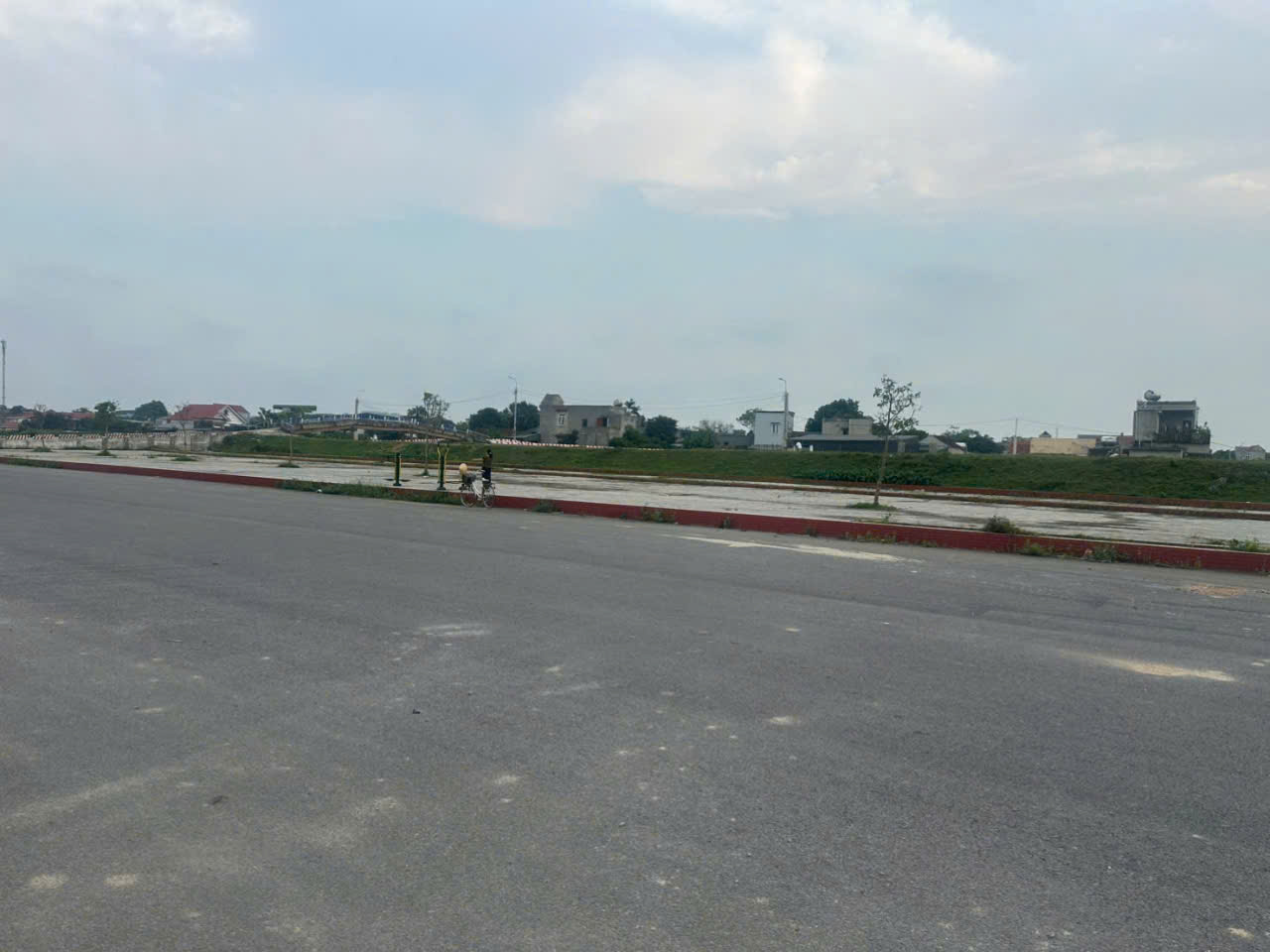 Bán lô biệt thự 330m² mặt tiền 15m view sông khu OM7 Đông Sơn - đường 39m, hướng nam cực đẹp