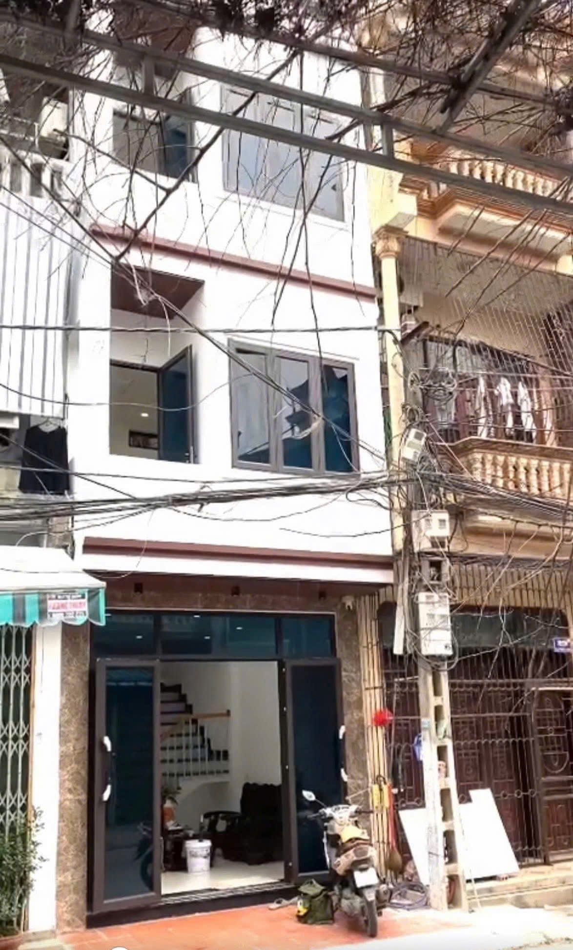 Nhà 3 tầng mới xây phường Ngọc Trạo - hơn 120m² - gần svđ tỉnh, ở ngay kết hợp kinh doanh