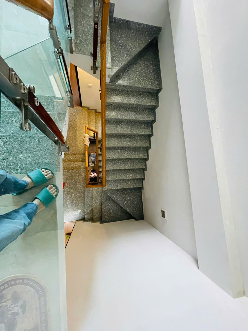 Nhà 3 tầng mb3037 Đông Thọ - dt 80m2, mt 5m, full nội thất, đường 7m vỉa hè 3m