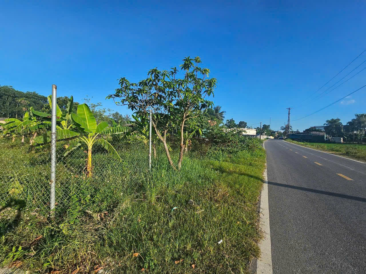 Đất vườn 1750m2 mặt tiền 10m đường Thanh Niên Quảng Ninh Quảng Xương - giá 3.8 tỷ