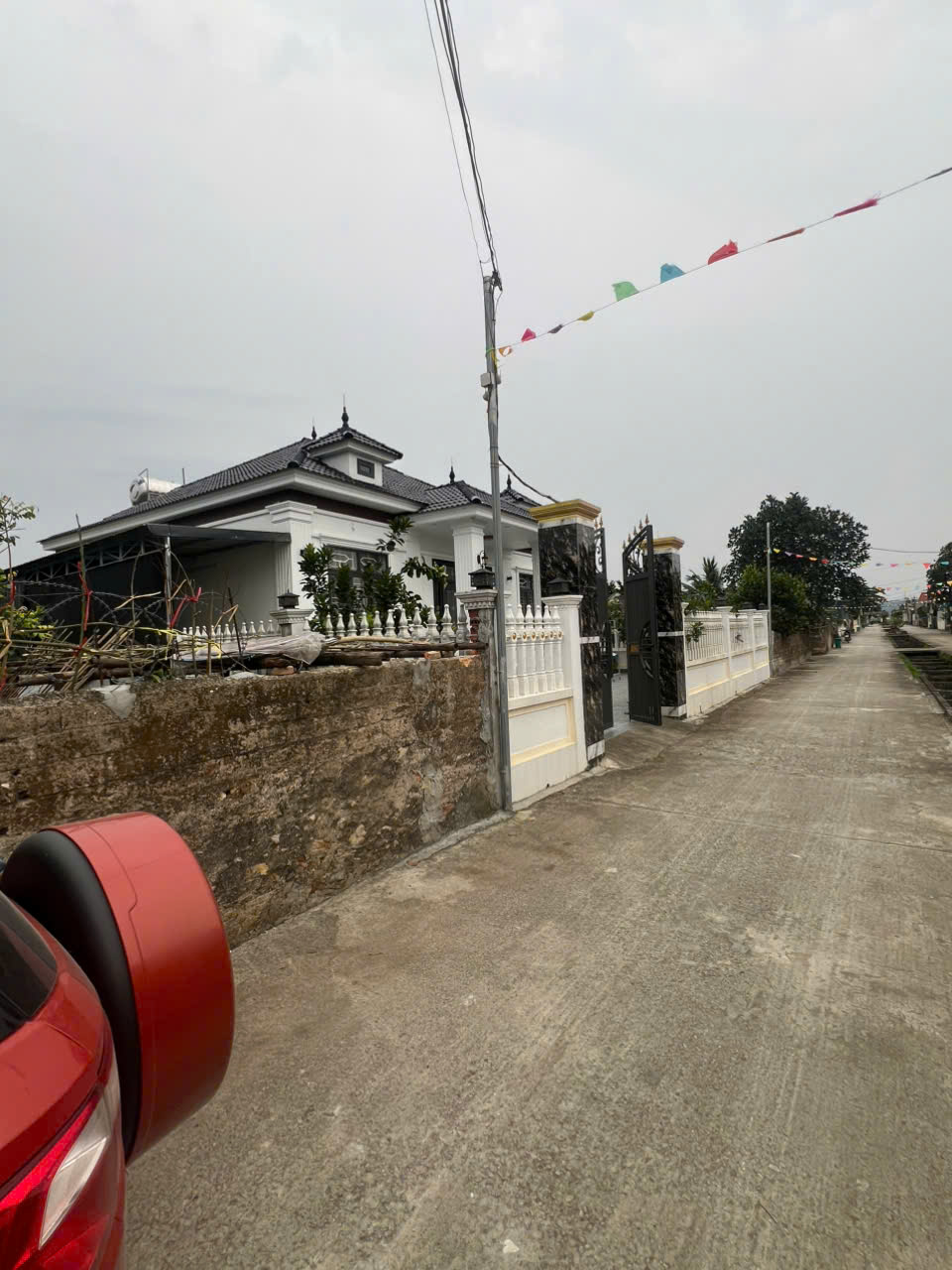 Bán đất phường Đông Lĩnh - 138,8m2, mặt tiền 8m rộng đẹp, đường ô tô, giá 1 tỷ 4xx