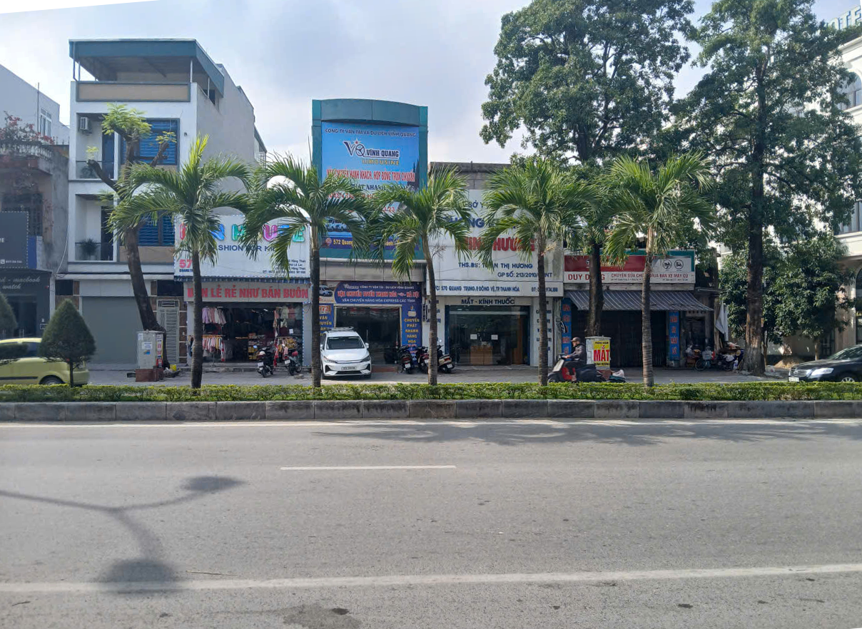 BÁN NHÀ MẶT PHỐ số nhà 570 phố quang trung 2 phường Hạc Thành Thành phố thanh hóa.