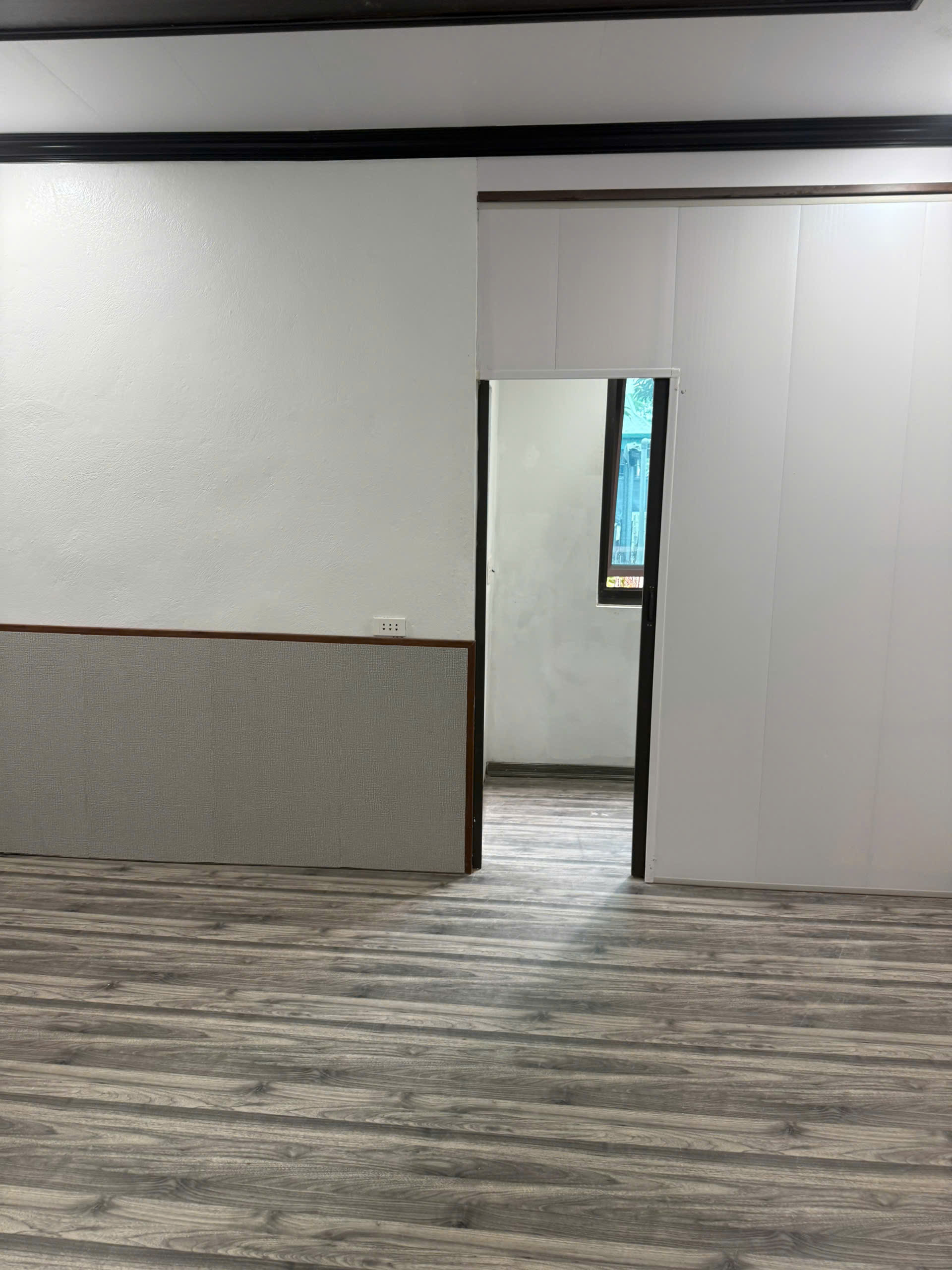Nhà 2 tầng mặt đường Trịnh Khả - 65m2, mt 4,5m, gần Chợ Nam Thành, trung tâm p. Hạc Thành