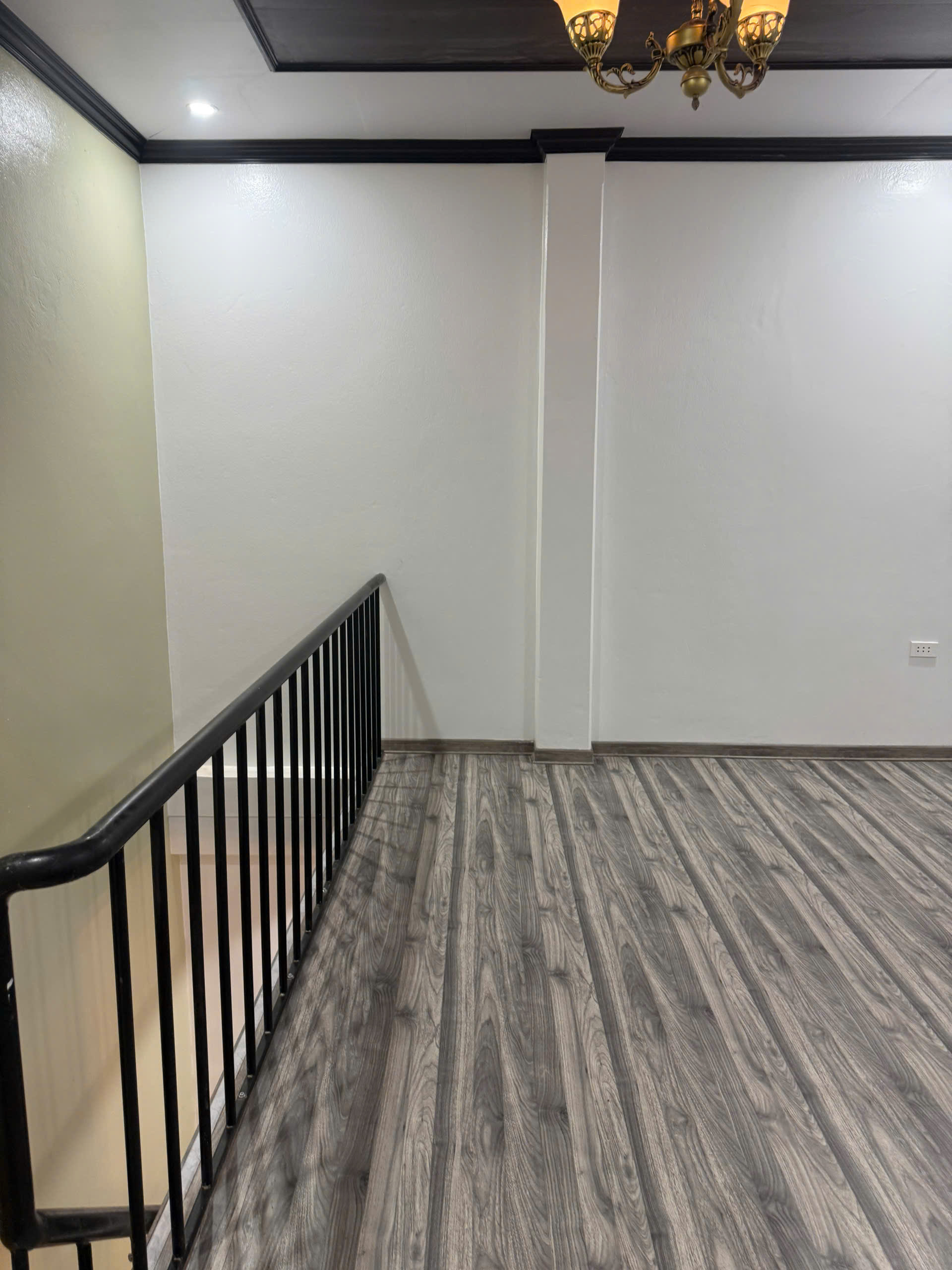 Nhà 2 tầng mặt đường Trịnh Khả - 65m2, mt 4,5m, gần Chợ Nam Thành, trung tâm p. Hạc Thành