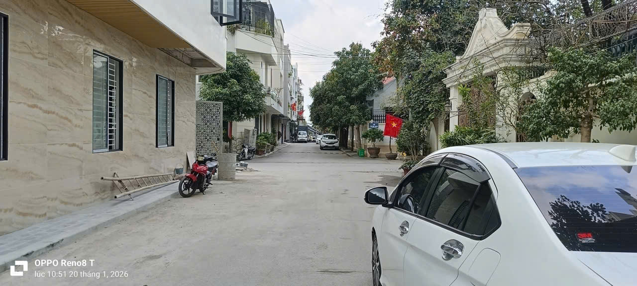 Bán cặp 2 lô đất khu đô thị Bình Minh 64m², mặt tiền 4m, gần vòng xuyến con Hạc, giá 4,05 tỷ