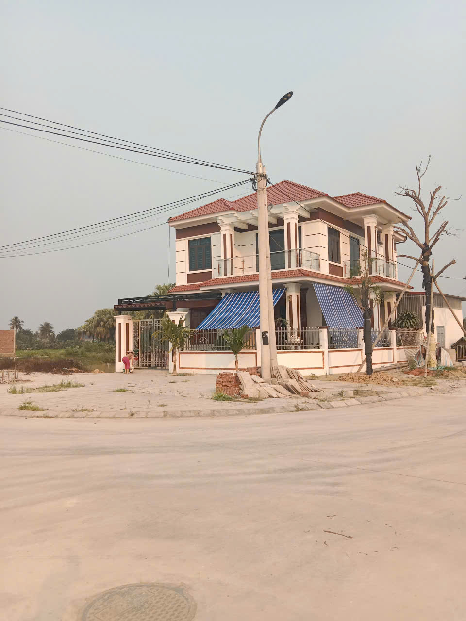 Bán đất biệt thự Vân Đồi 180m² mặt tiền 10m, đường 9m vỉa hè rộng giá 1,6 tỷ