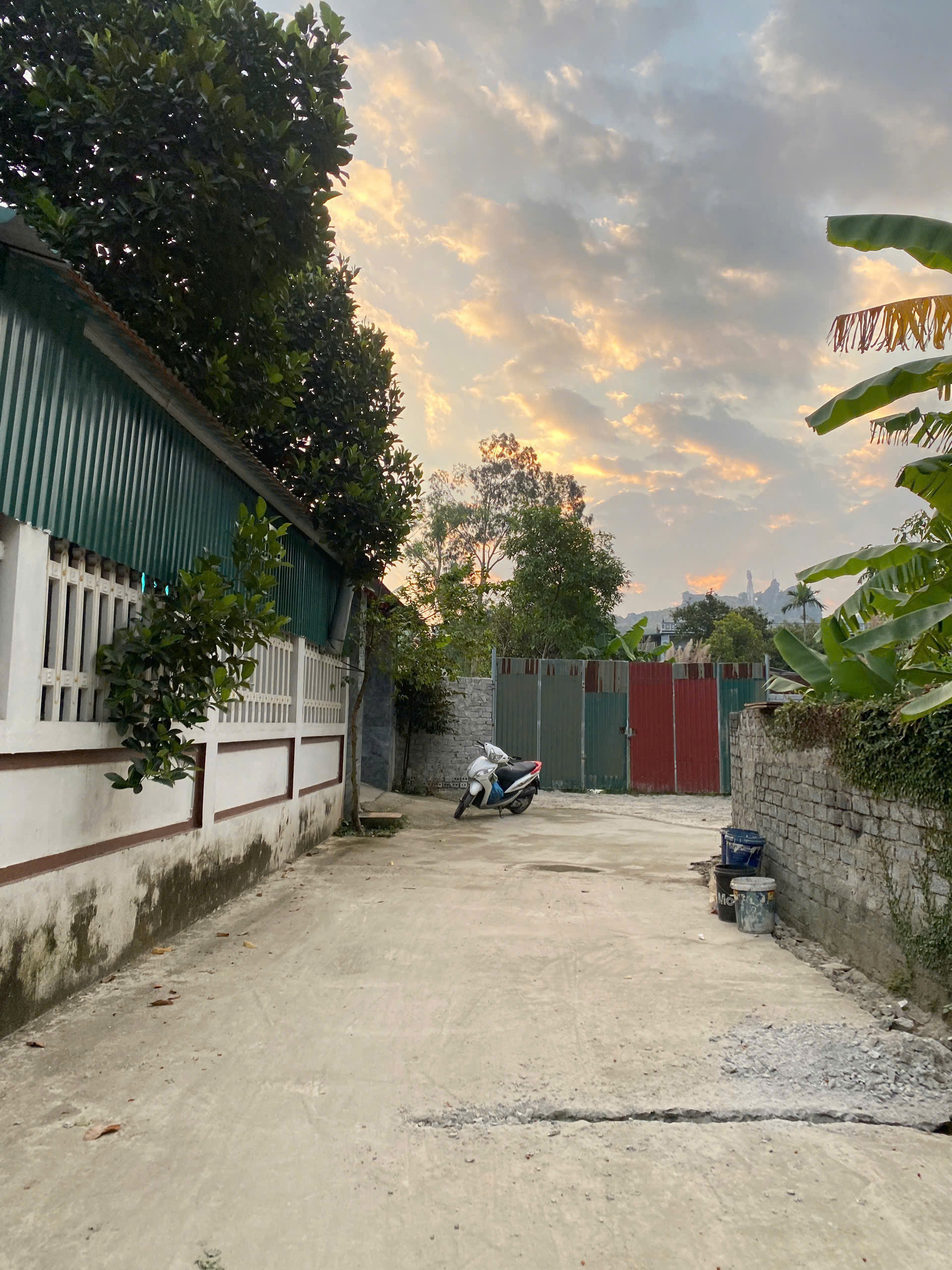 Đất phố Quan Sơn gần ngã 5 Nhồi, 58m², ô tô cách 7m, chỉ 820 triệu