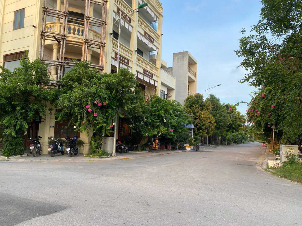 Thanh khoản 2 lô đất vip đầu ve mbqh 8018 Quảng Thắng - 237m², mặt tiền 12m, chỉ 7.8 tỷ