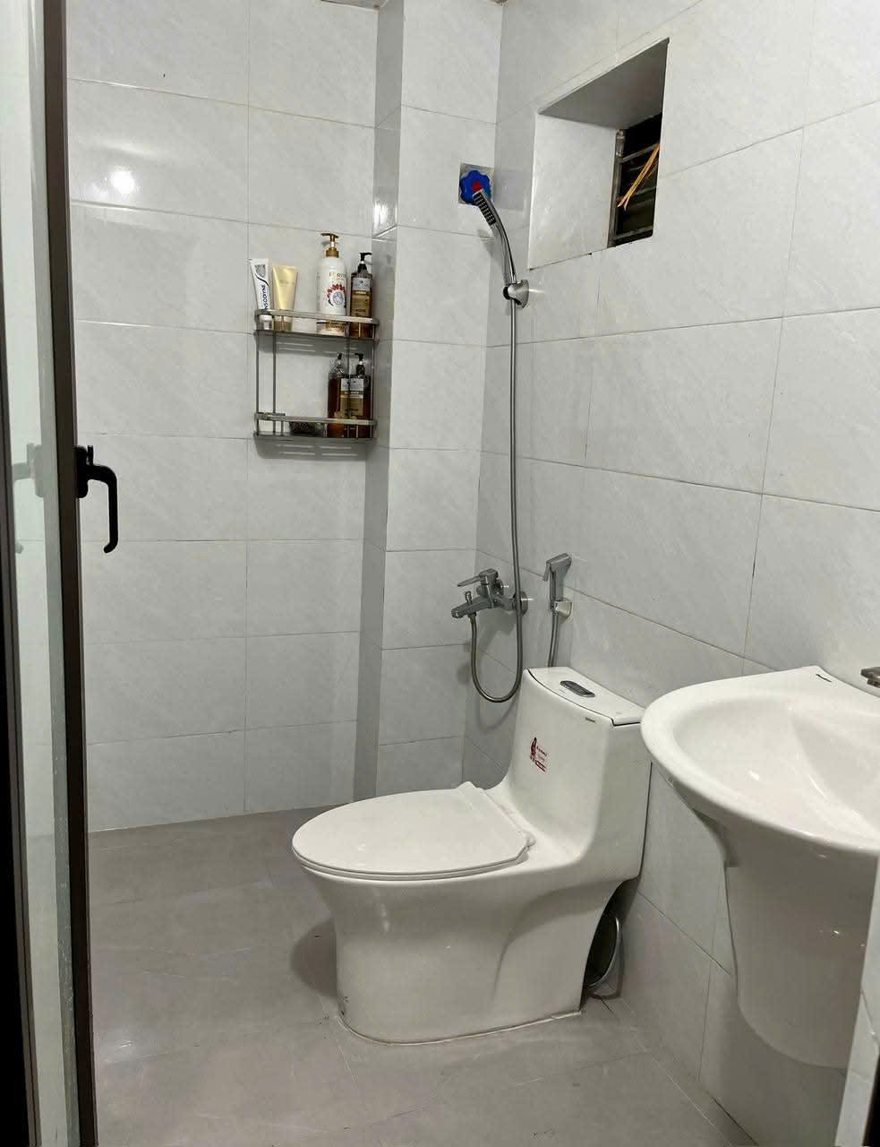 Bán Nhà 3 Tầng Còn Mới Trung Tâm Phường Quảng Thắng, TP Thanh Hóa - 45m2, Giá 3.3 Tỷ