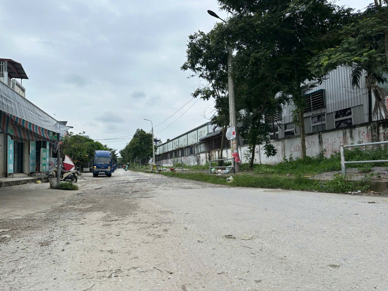 Bán đất trung tâm thị trấn Quảng Xương 198m2, mặt tiền 12.5m, sổ hồng giá 1,1 tỷ