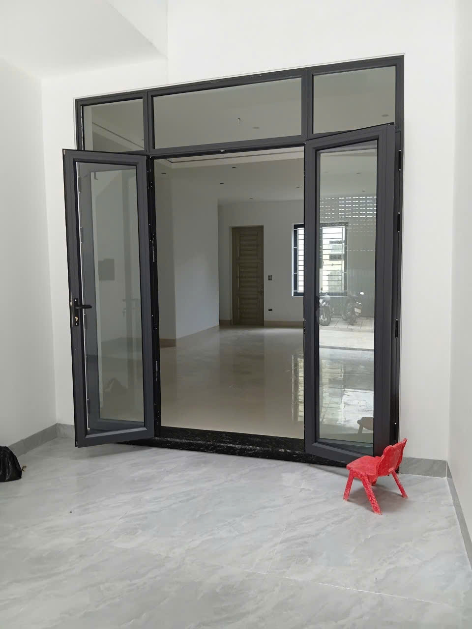Bán nhà 3 tầng Hàm Rồng Thanh Hóa 84m2, mặt tiền 6m, đường 10m gần Heragon City