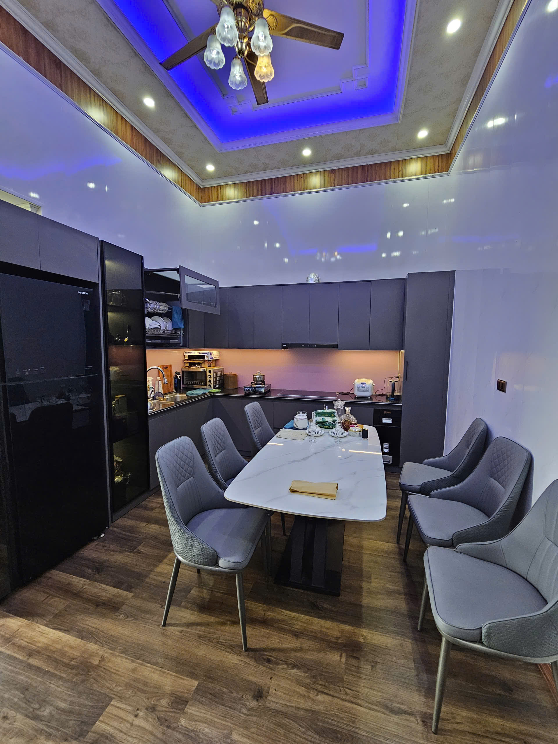 Bán nhà 2 tầng đẹp, 125m2 mặt tiền 5m, đường nhựa 10m cạnh công sở Quảng Hợp, Quảng Xương