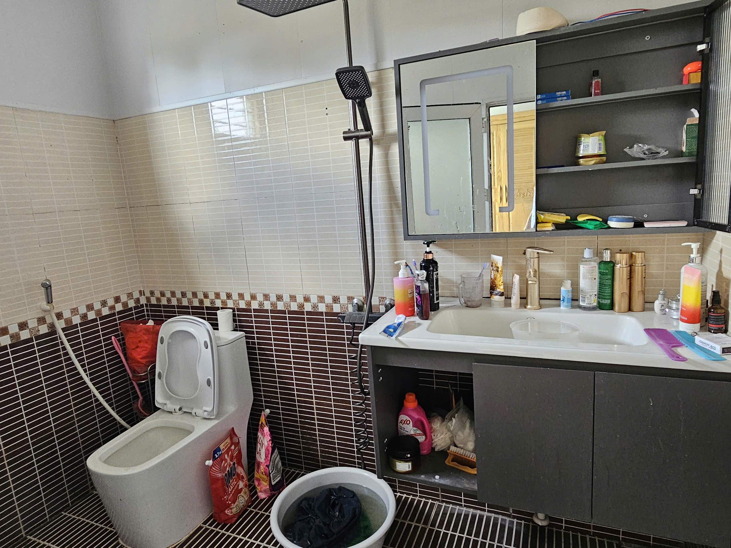 Bán nhà 2 tầng đẹp, 125m2 mặt tiền 5m, đường nhựa 10m cạnh công sở Quảng Hợp, Quảng Xương