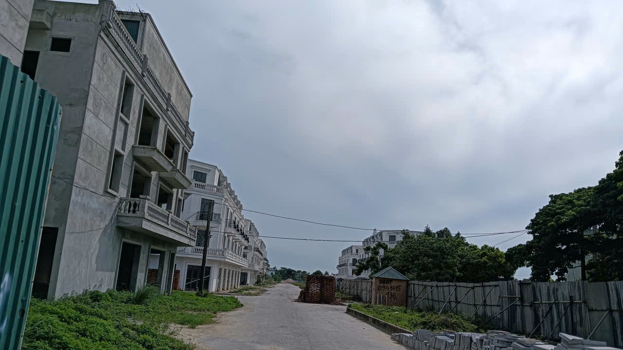Bán đất nền MB 04 Quảng Phú 100m2, đường 10m gần Quốc lộ 47