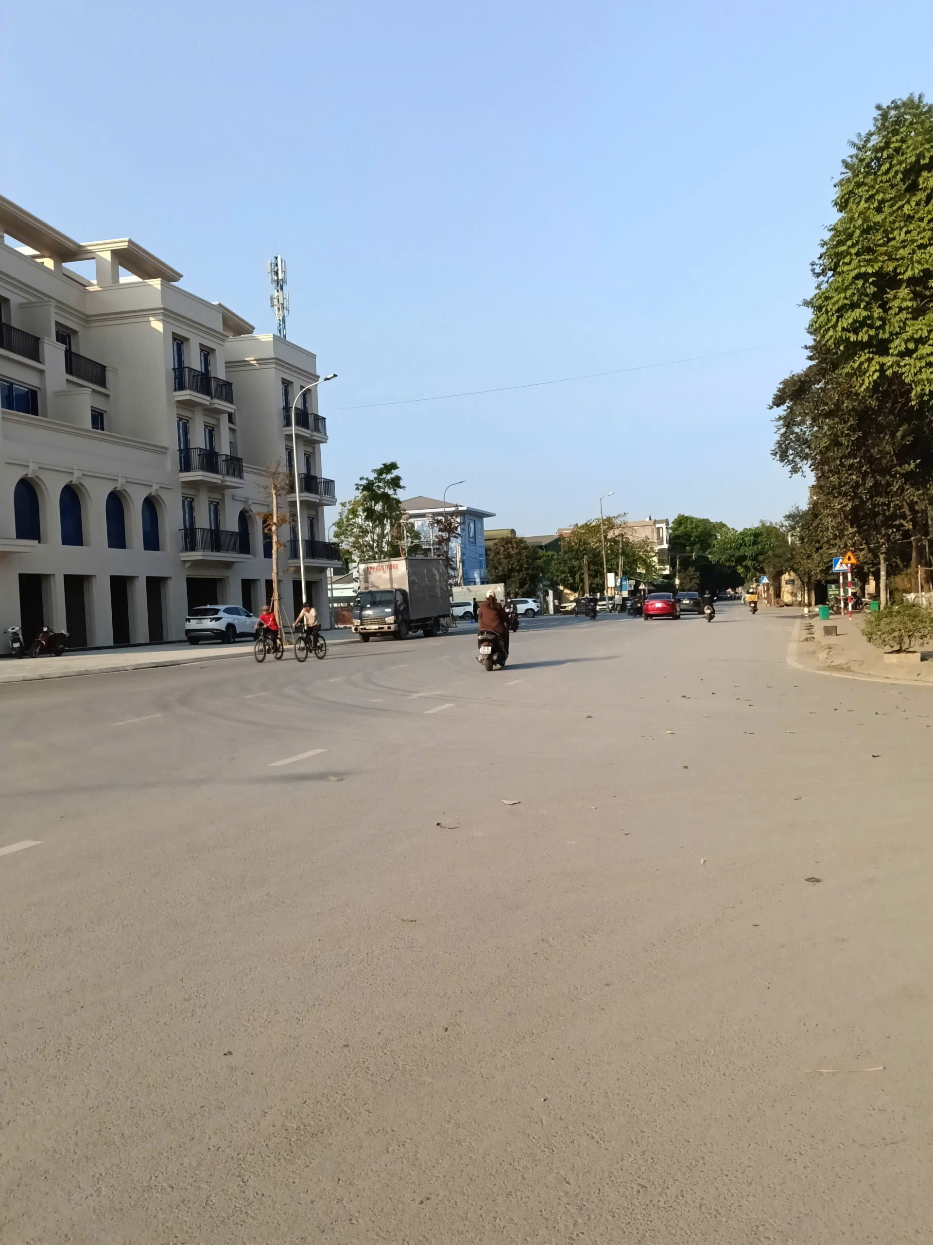 Bán nhà Nam Ngạn Thanh Hóa 52m2, đường 9m, gần Heragon City giá 2,6 tỷ