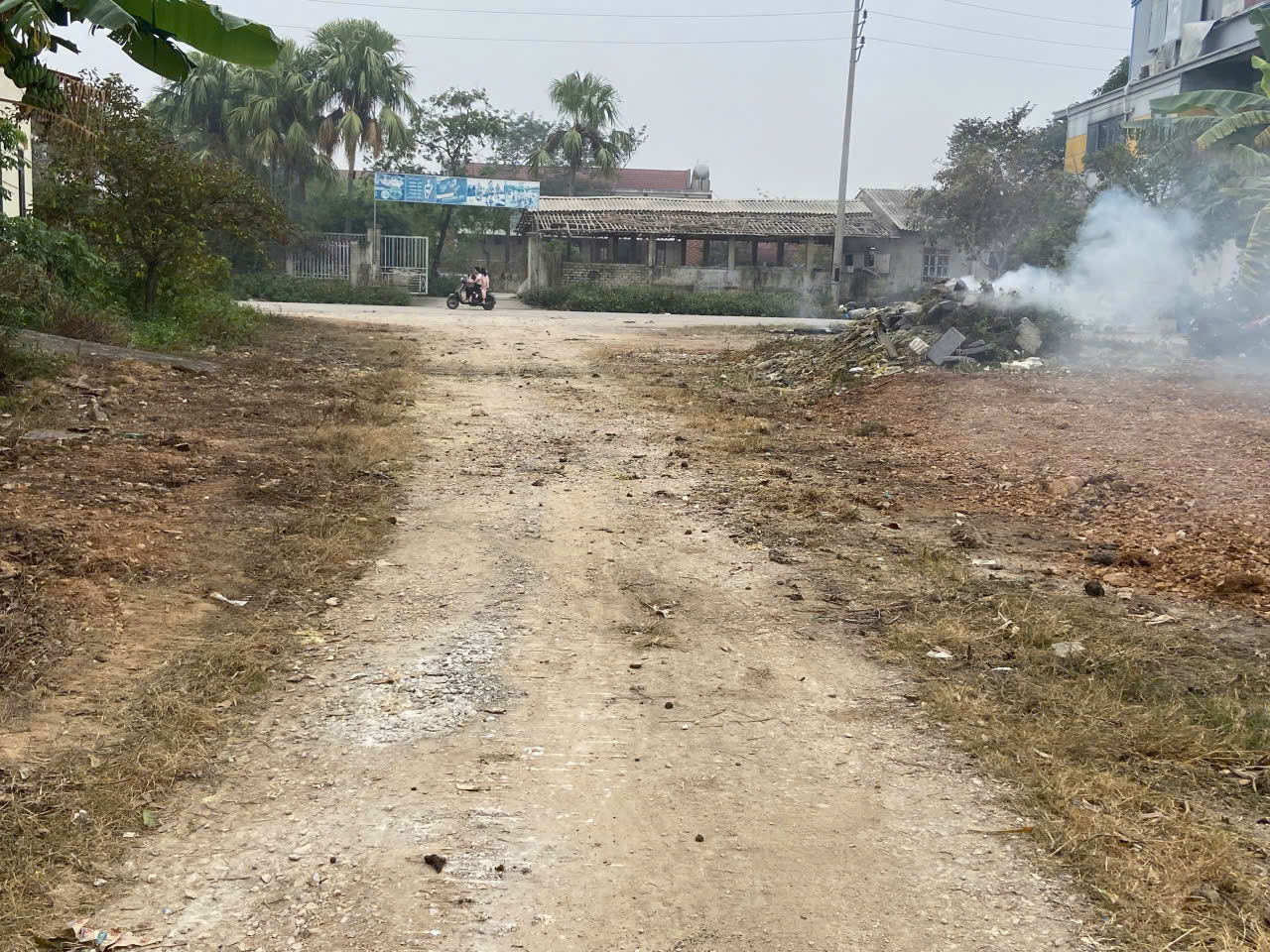 Bán đất nền LK2 MB79 Tân Phong Quảng Xương 100m2, đường 17,5m, sổ hồng