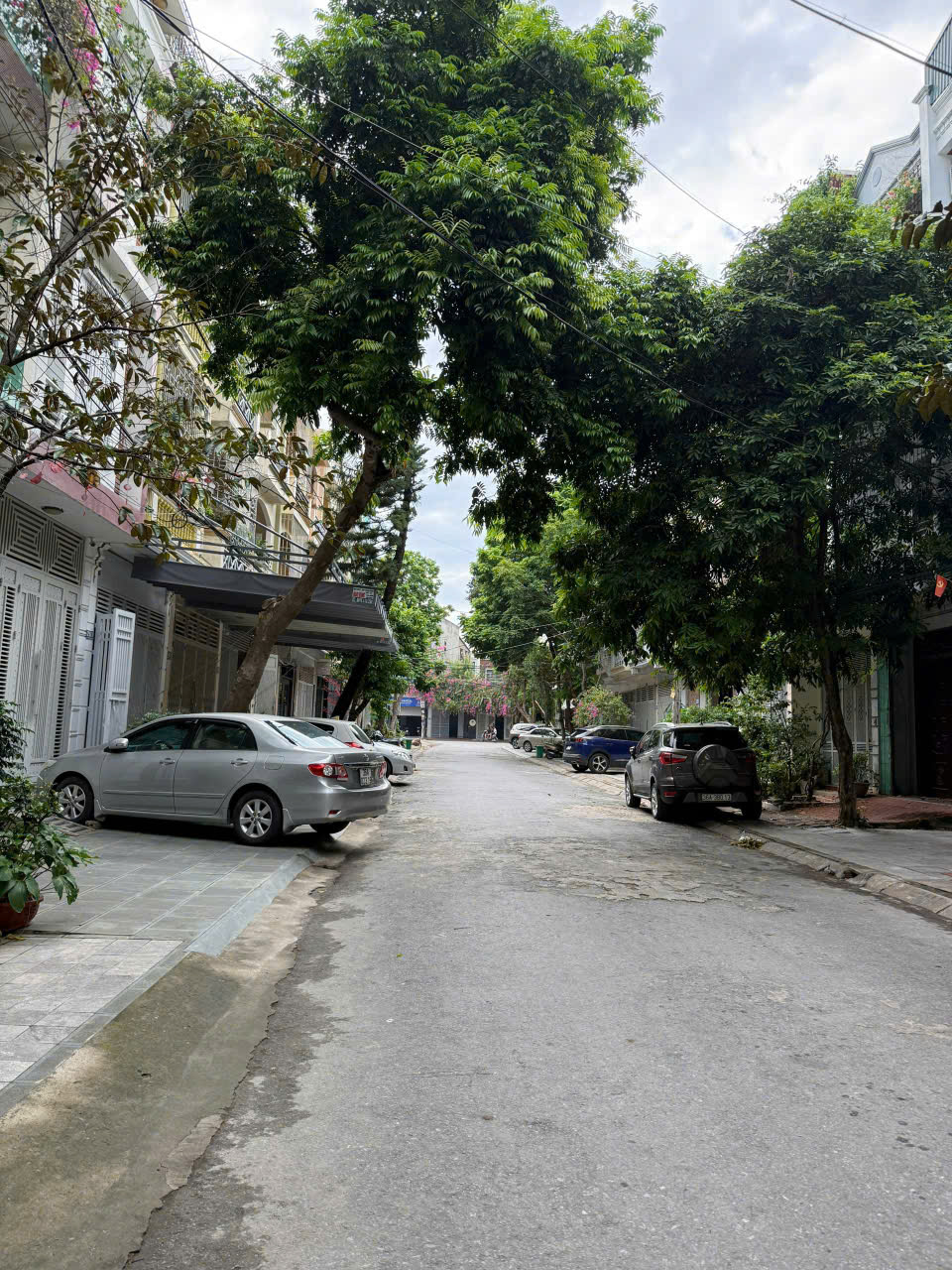Bán nhà mặt phố Nguyễn Hiệu 70m2, mặt tiền 4m, đường 15,5m giá 5,7 tỷ