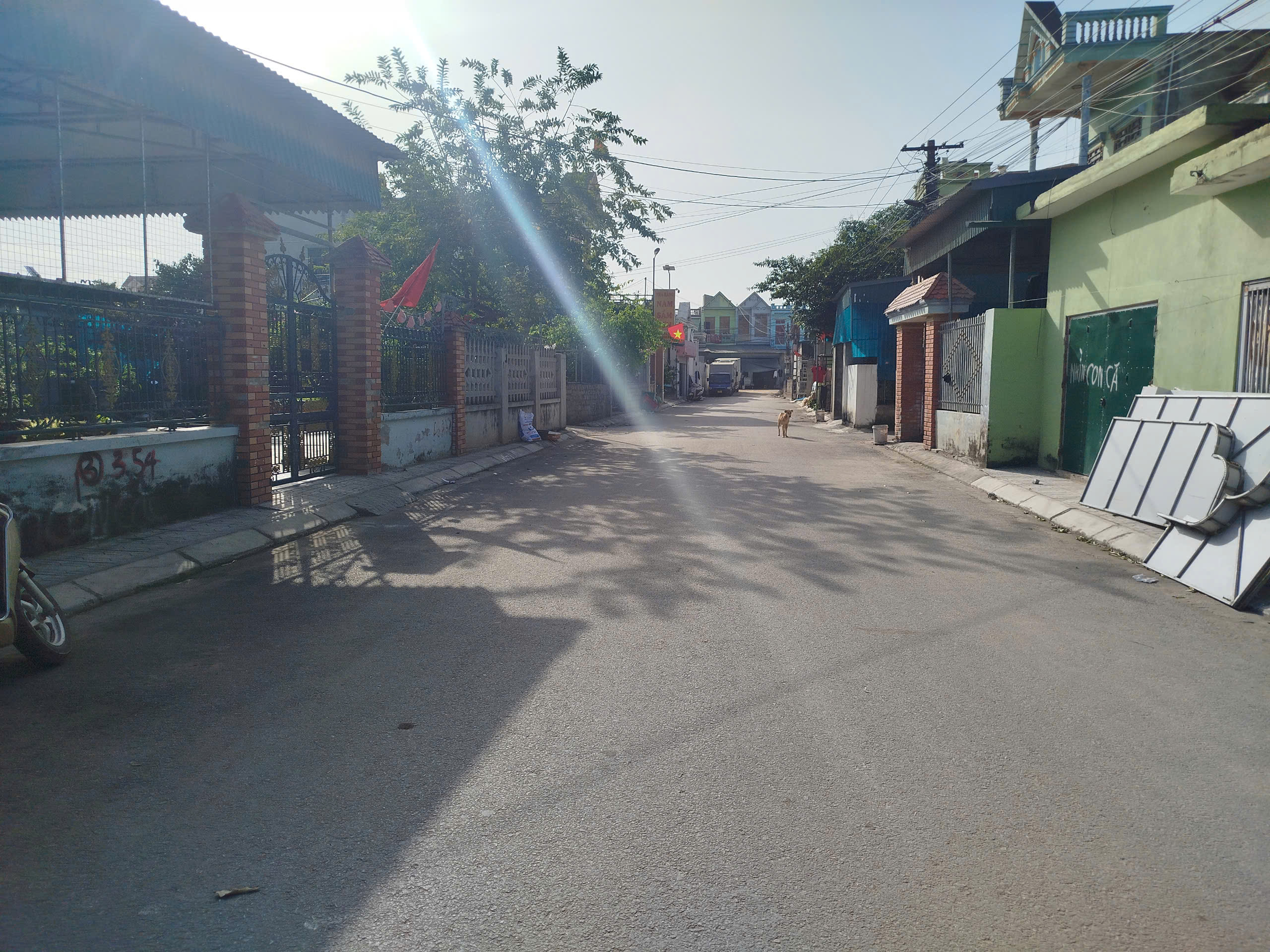 Bán đất biển Sầm Sơn 212m2 cạnh KĐT Vlasta, mặt tiền 10m, đường 8m