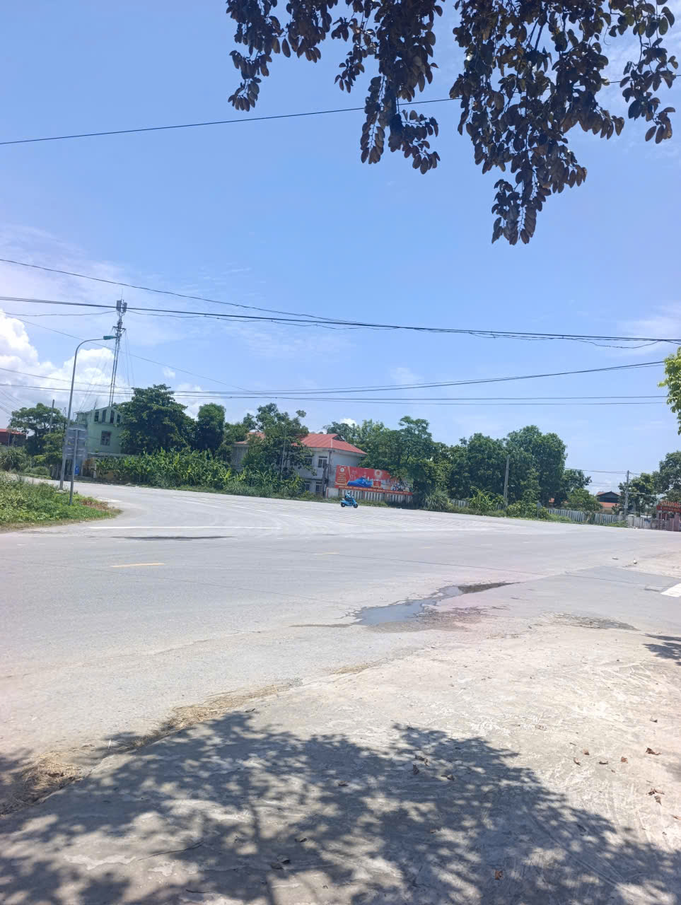 Bán nhà mặt QL 45 Đông Tiến 105m2, mặt tiền 5.5m, đường 24m, sổ hồng