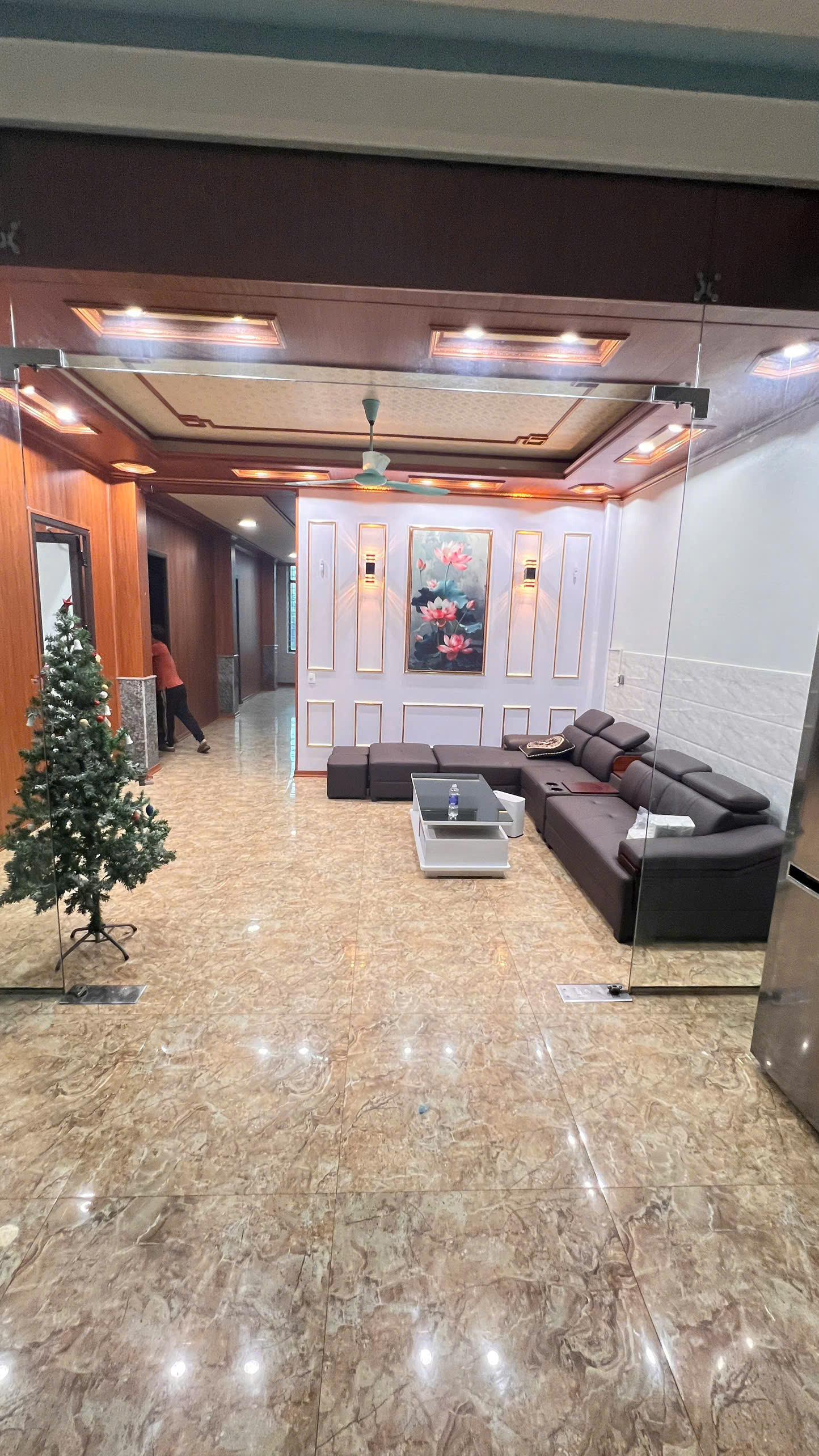 Bán nhà mặt phố MB 530 Mường Thanh Đông Vệ 180m2, mặt tiền 10m, đường 15m