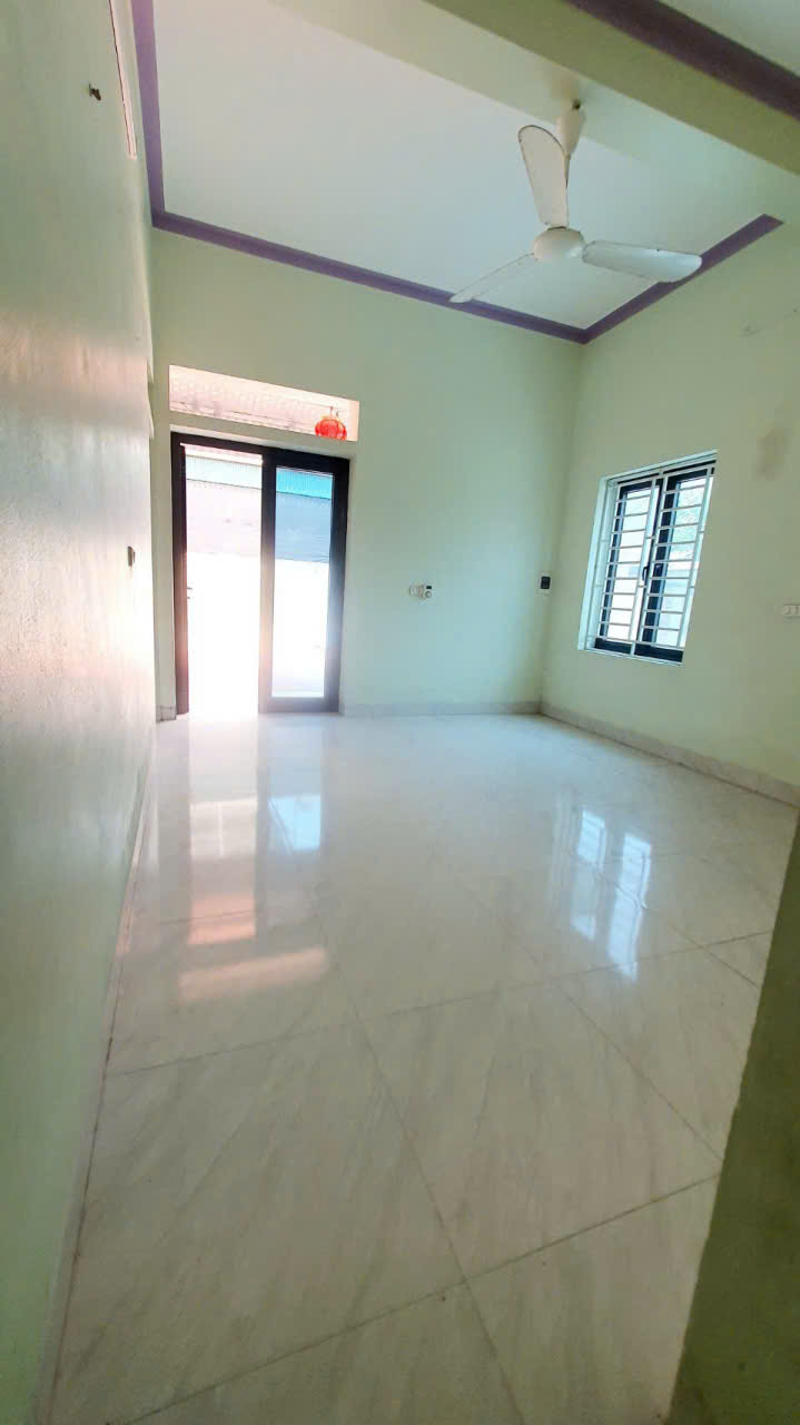 Bán nhà 2 tầng 153m2 tại Quảng Cát Thanh Hóa, sổ hồng, giá 1,35 tỷ