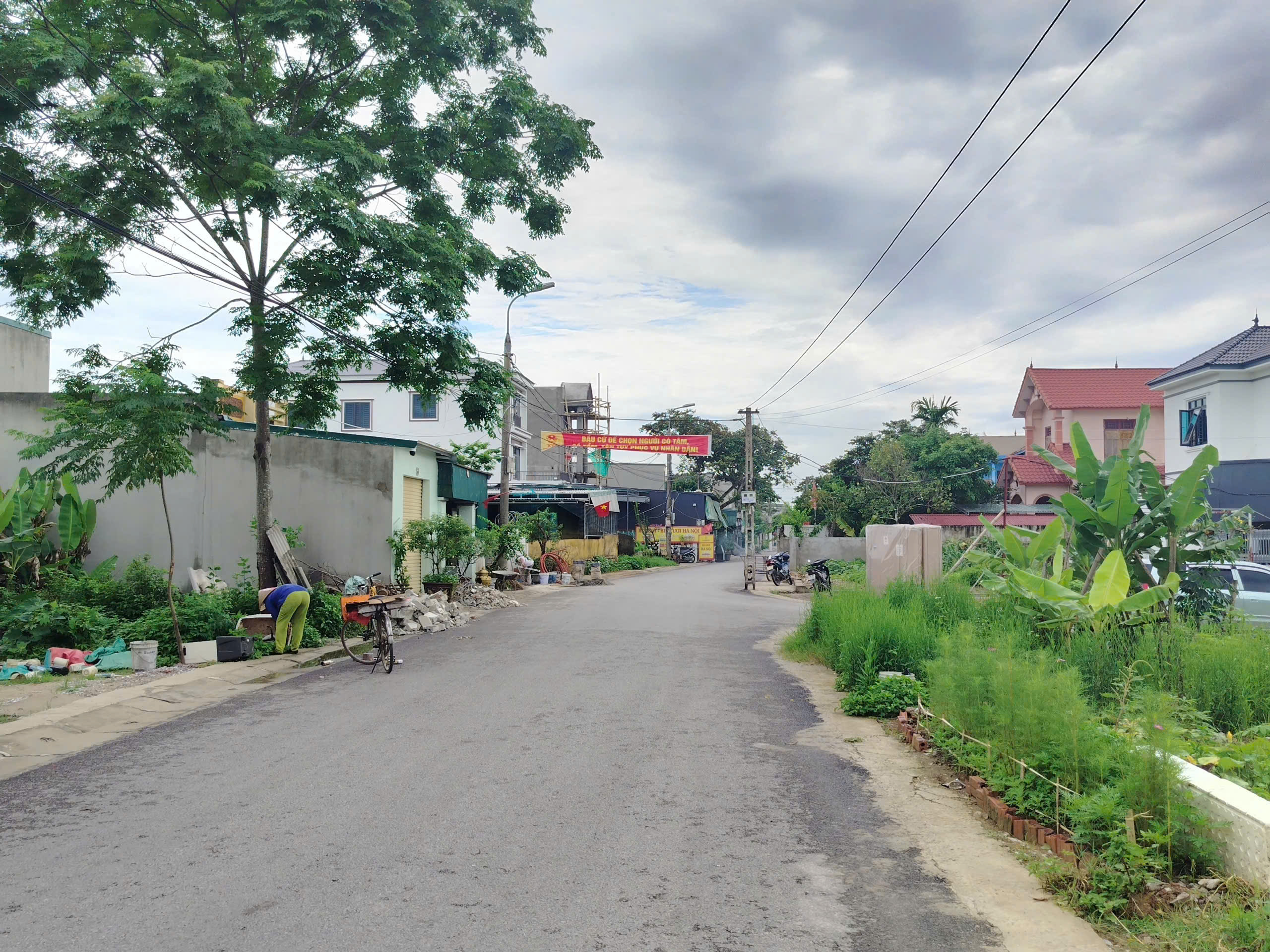 Bán đất nền dự án MBQH 41 Quảng Đông 100m2, đường 17m, sổ hồng