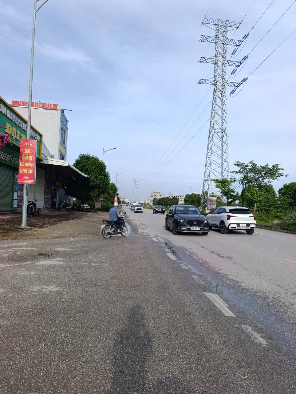 Bán biệt thự liền kề 300m2 tại ngã tư Rừng Thông, Đông Sơn - mặt tiền 15m, sổ hồng