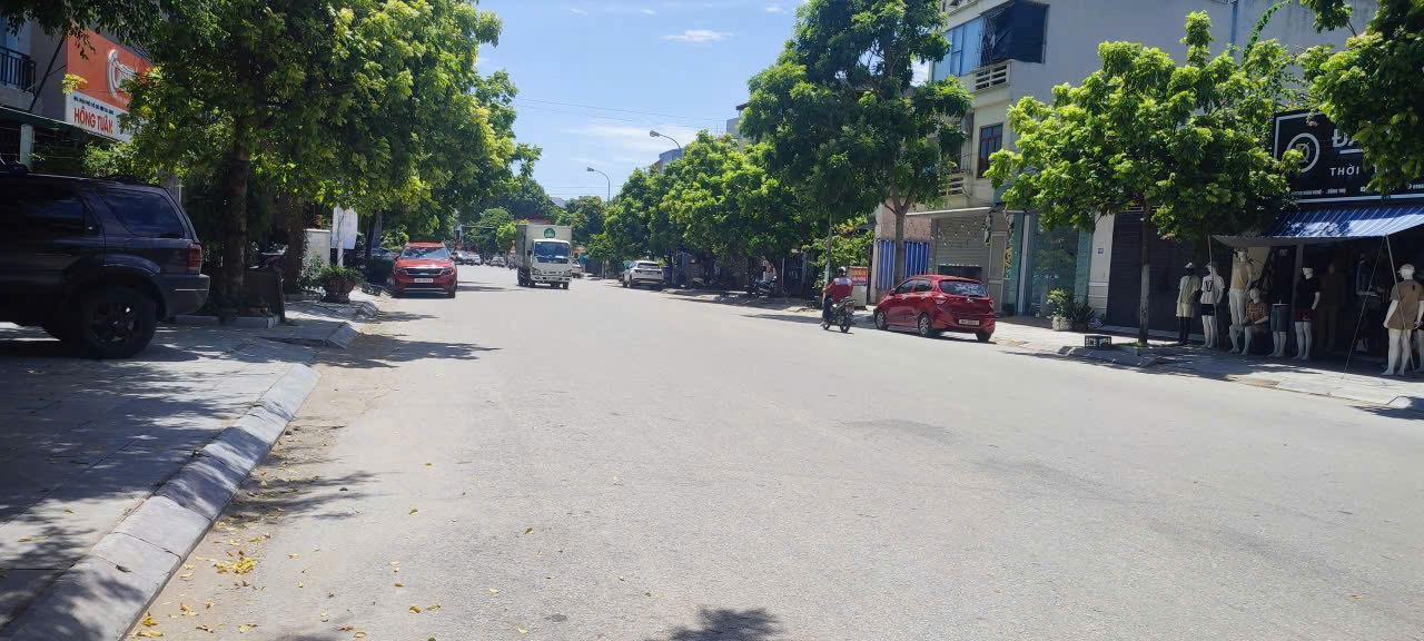 Bán nhà mặt phố Dương Đình Nghệ 102m2, đường 24m, vị trí kinh doanh đắc địa Thanh Hóa