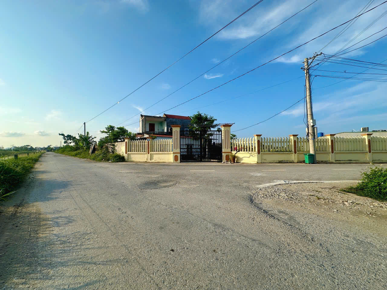 Bán đất nền MB12 Quảng Phú Thanh Hóa 195m2, mặt tiền 12m, đường 30m, sổ hồng