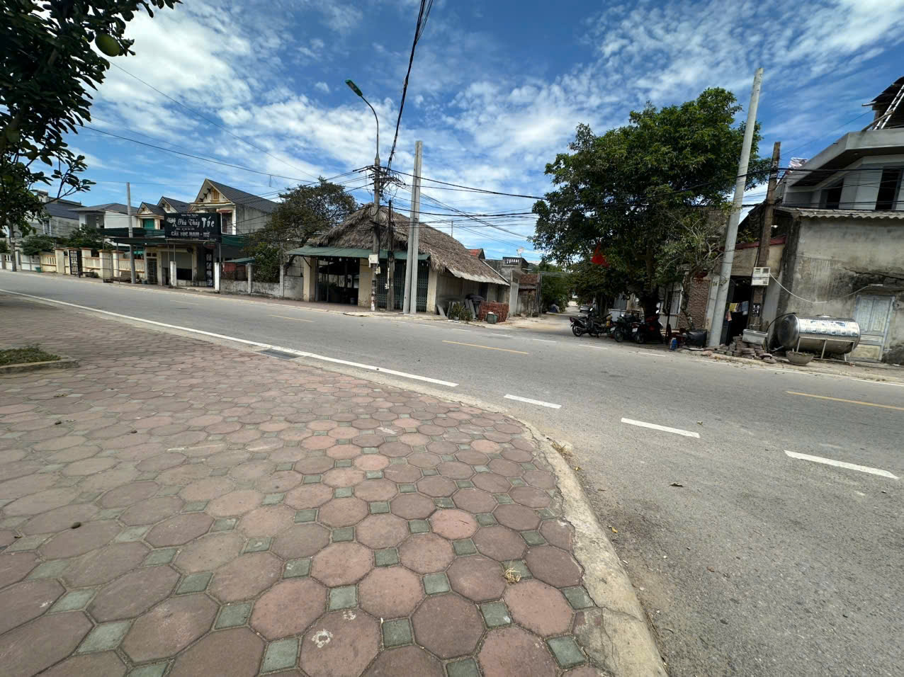 Bán đất Quang Trung Quảng Tâm 73m2, mặt tiền 5,9m, đường 8m, sổ hồng