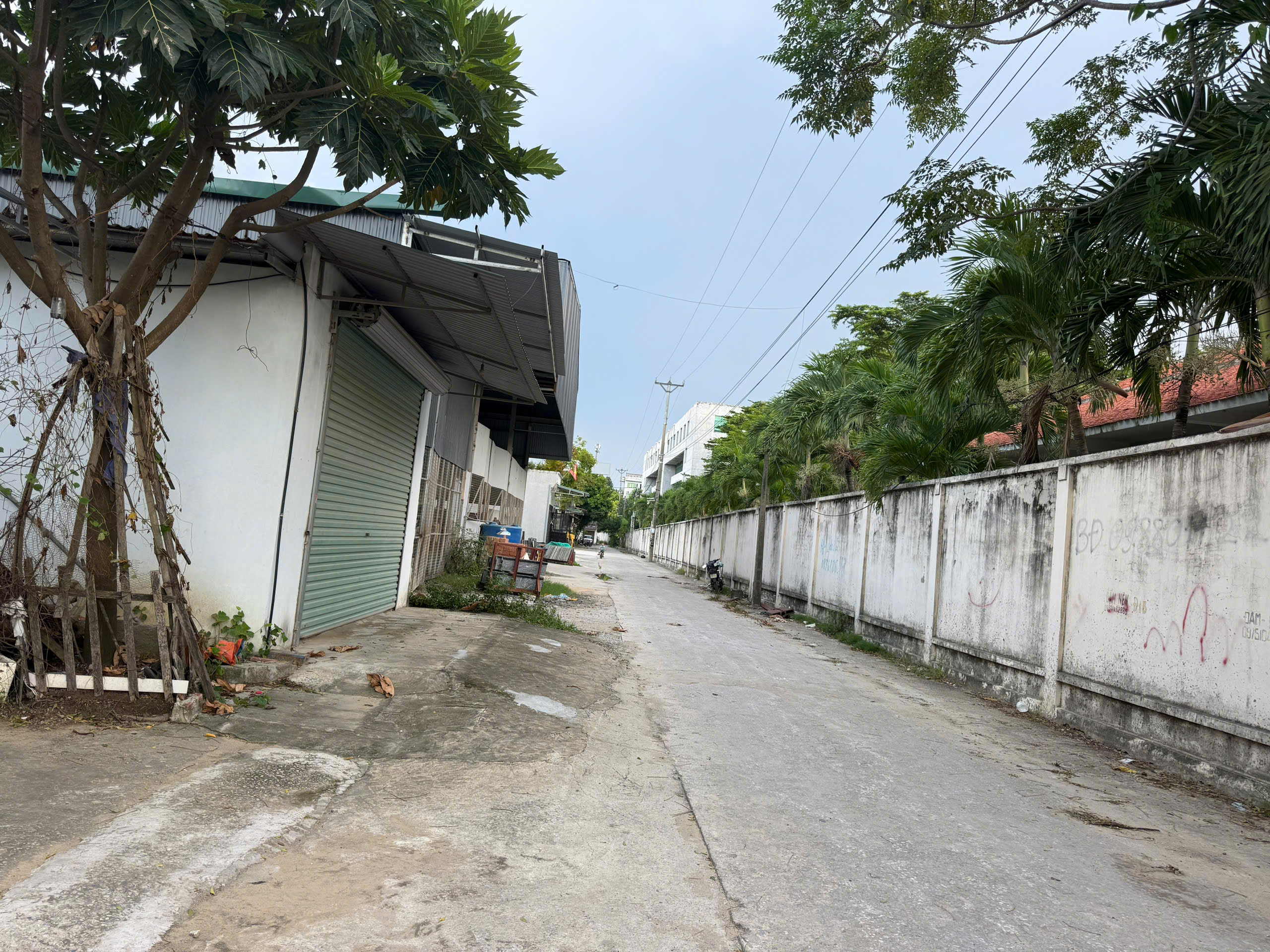 Bán đất 2 mặt tiền, nở hậu, phố Quảng Tâm, Thanh Hóa 150m2, đường 5.5m, sổ hồng
