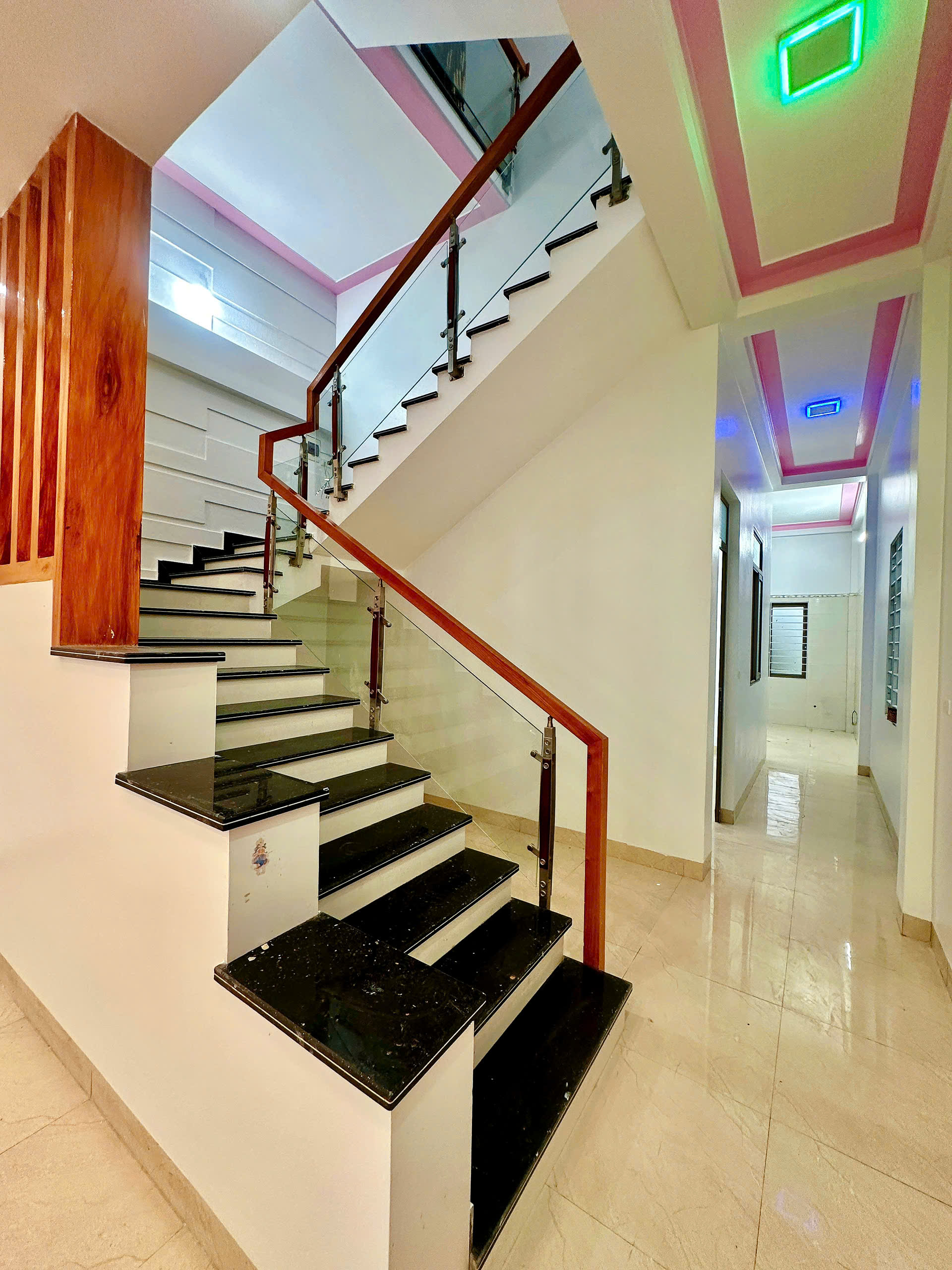 Bán nhà riêng 112m2 tại Quảng Thịnh Thanh Hóa, mặt tiền 5m, sổ hồng sẵn