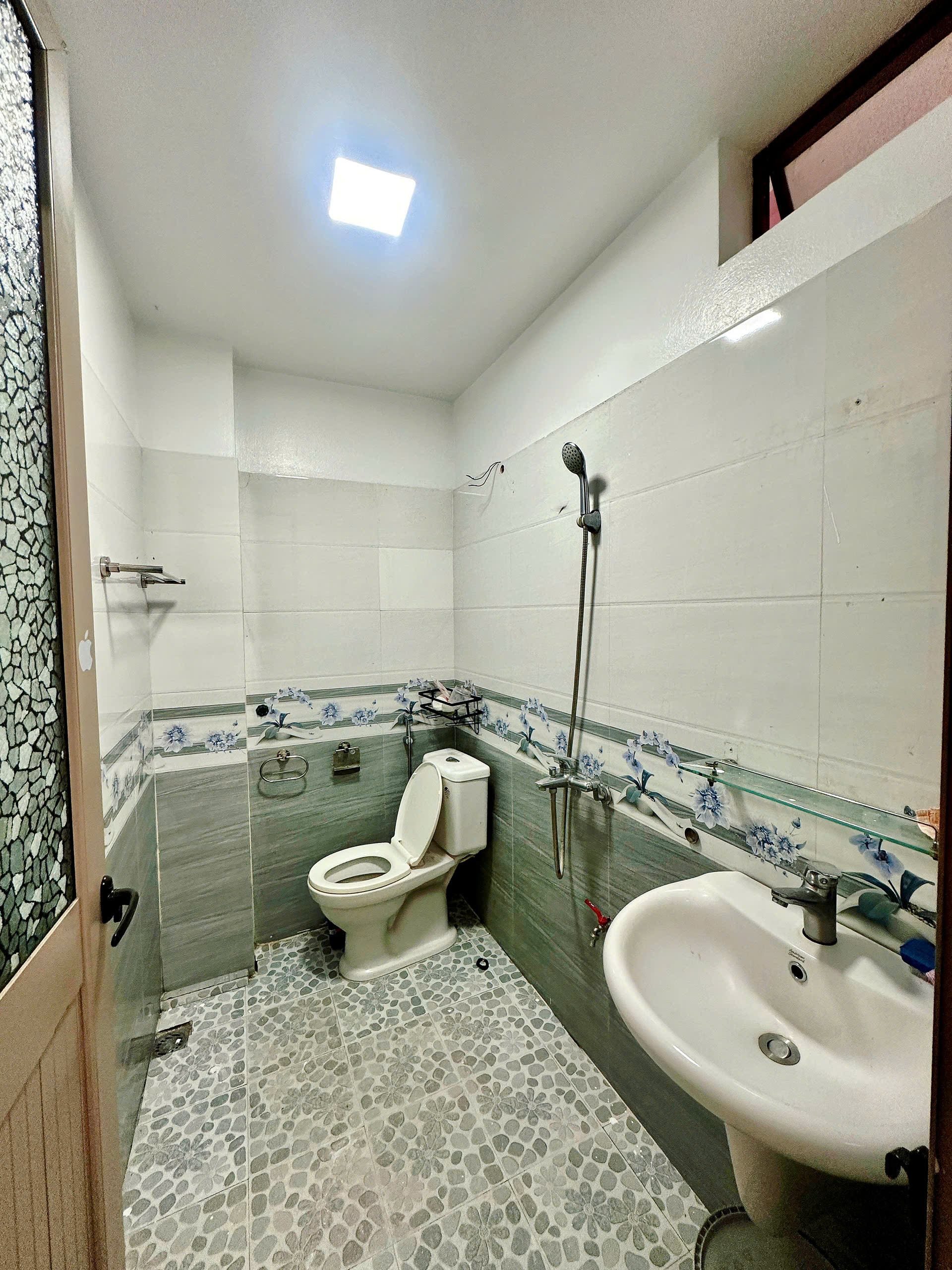 Bán nhà riêng 112m2 tại Quảng Thịnh Thanh Hóa, mặt tiền 5m, sổ hồng sẵn