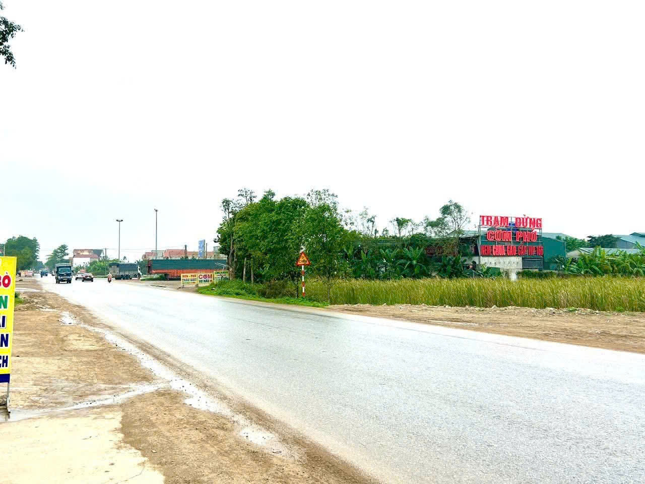 Bán đất 2 mặt tiền Đông Minh 102m2 gần nút giao cao tốc, sổ hồng