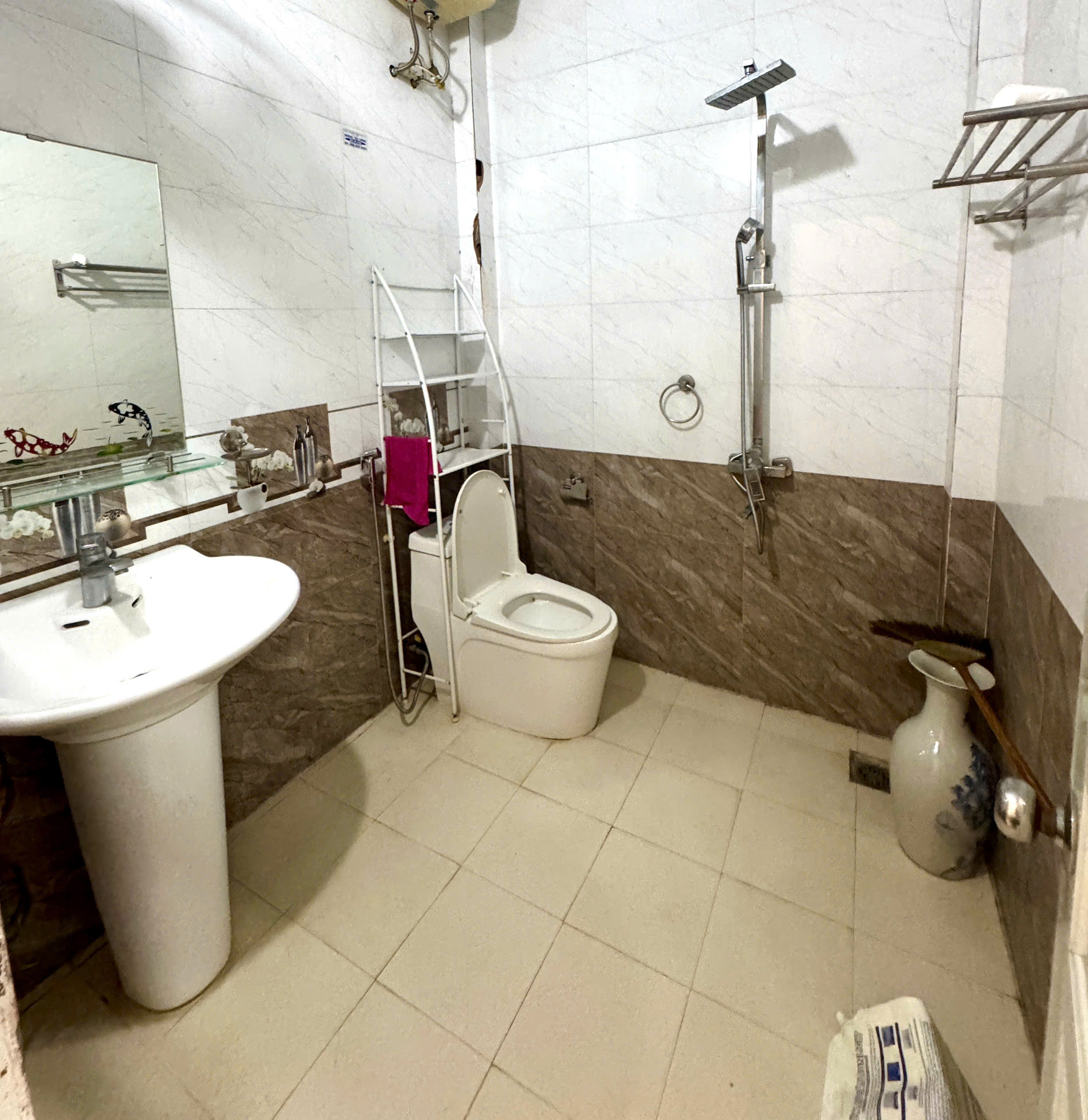 Bán nhà 3 tầng trục chính Thọ Hạc, Thanh Hóa - 58m2, đường 10.5m, sổ hồng