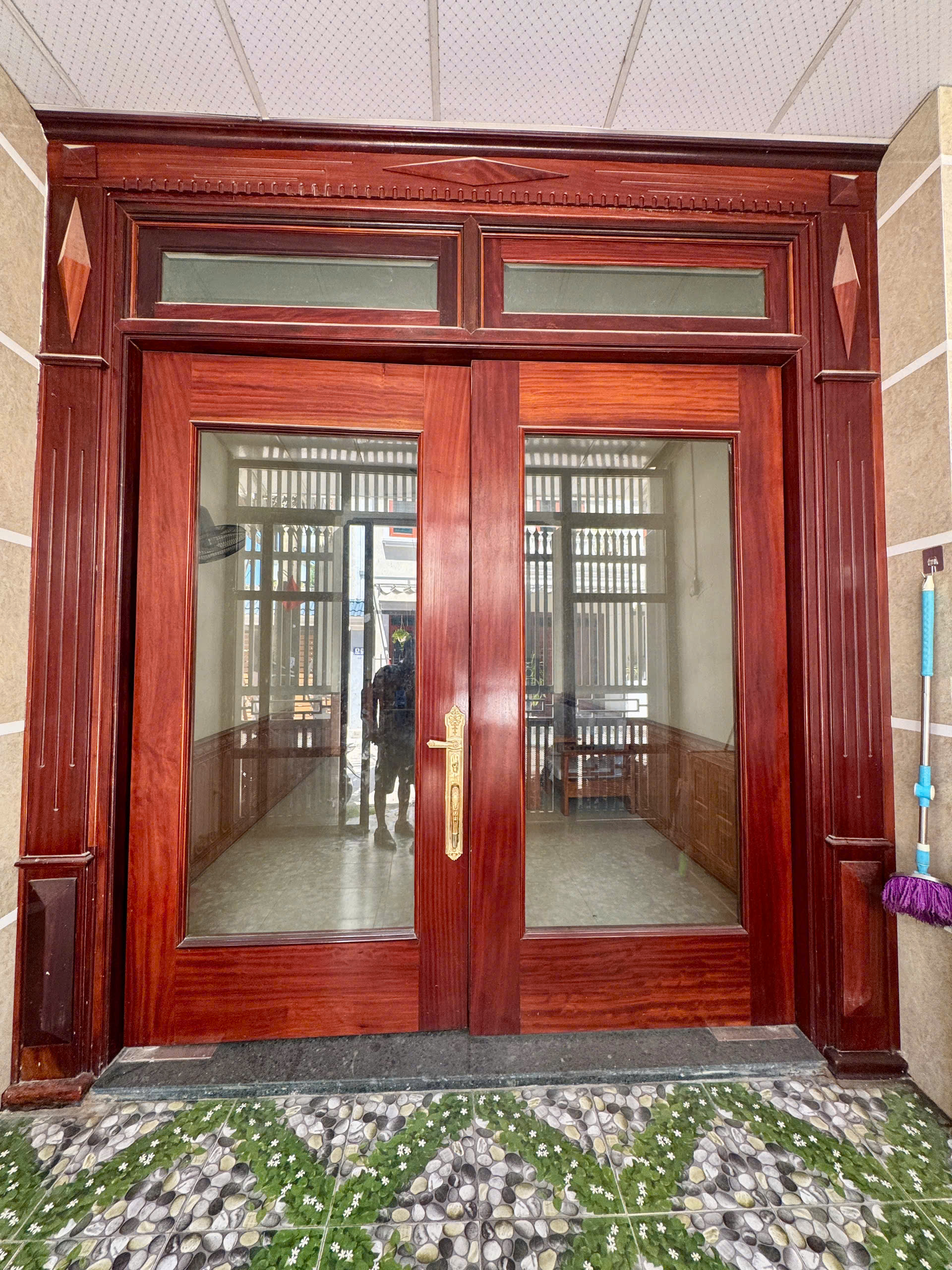 Bán nhà 3 tầng trục chính Thọ Hạc, Thanh Hóa - 58m2, đường 10.5m, sổ hồng